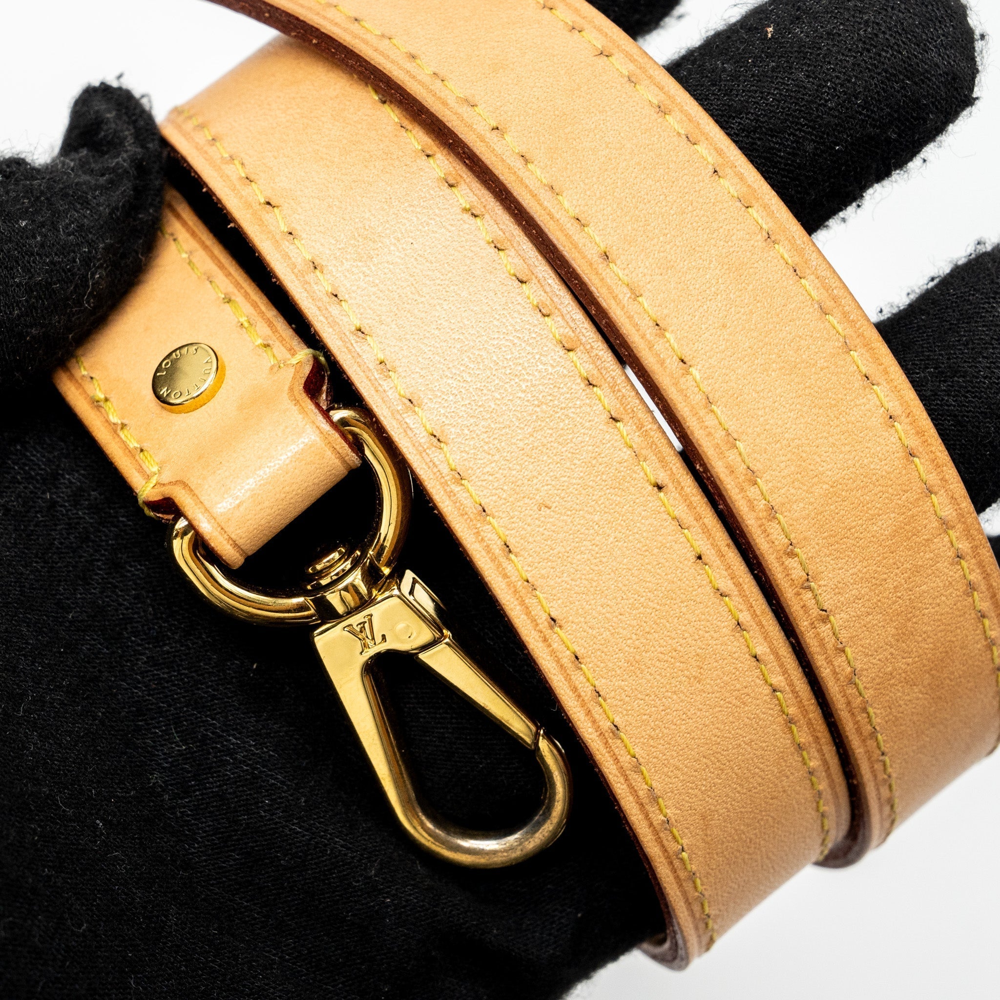 louis-vuitton-duffle-bag-monogram-canvas-ghwnew-version
