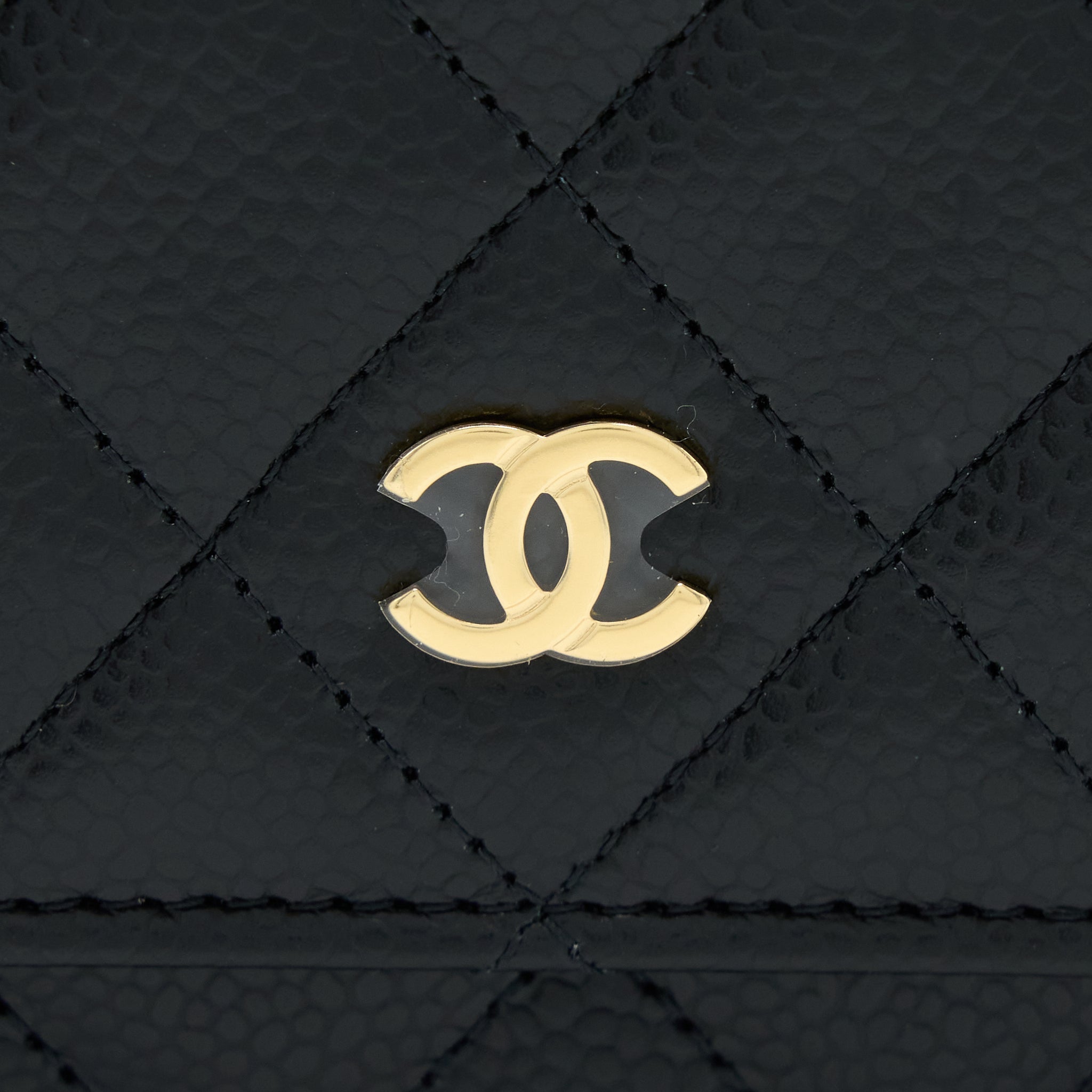 chanel-classic-wallet-on-chain-caviar-black-ghw-microchip-8