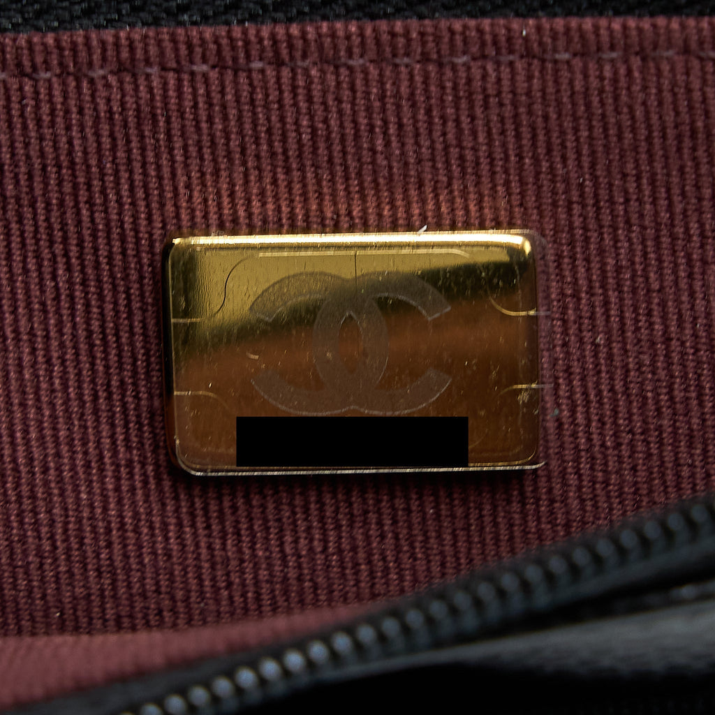 chanel-classic-wallet-on-chain-caviar-black-ghw-microchip-8