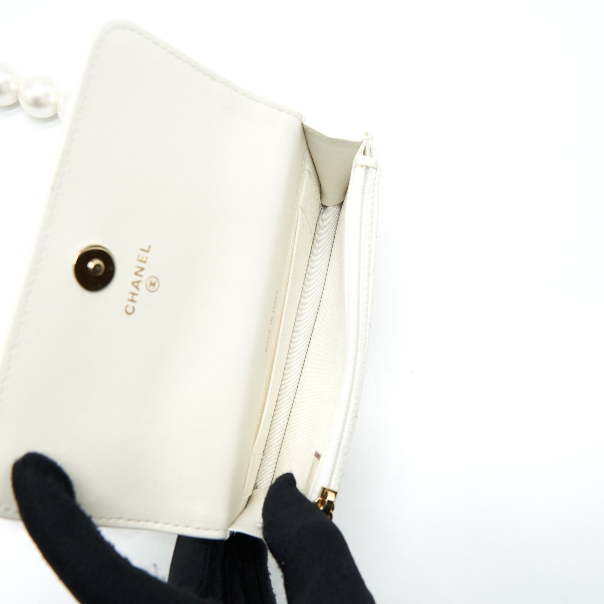 chanel-grant-pearl-crush-mini-crossbody-bag-lambskin-white-lghw