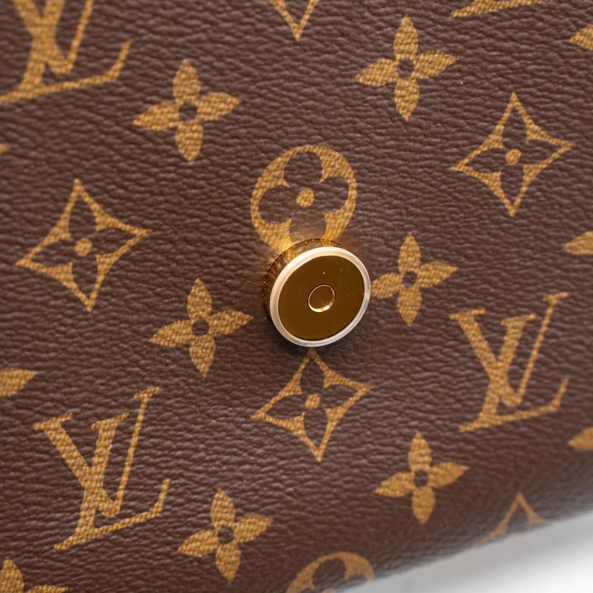 louis-vuitton-locky-bb-monogram-canvas-caramel-ghw