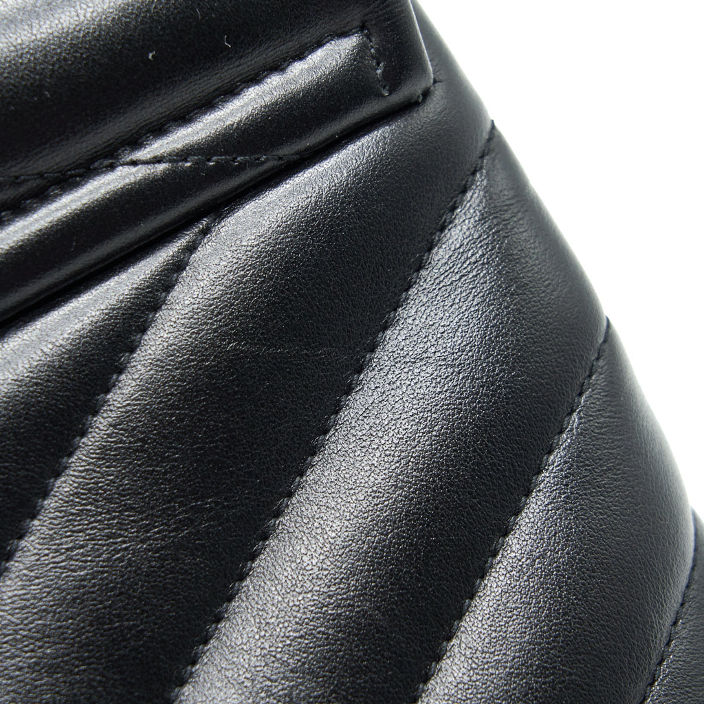 saint-laurent-ysl-lou-lou-in-black-shw