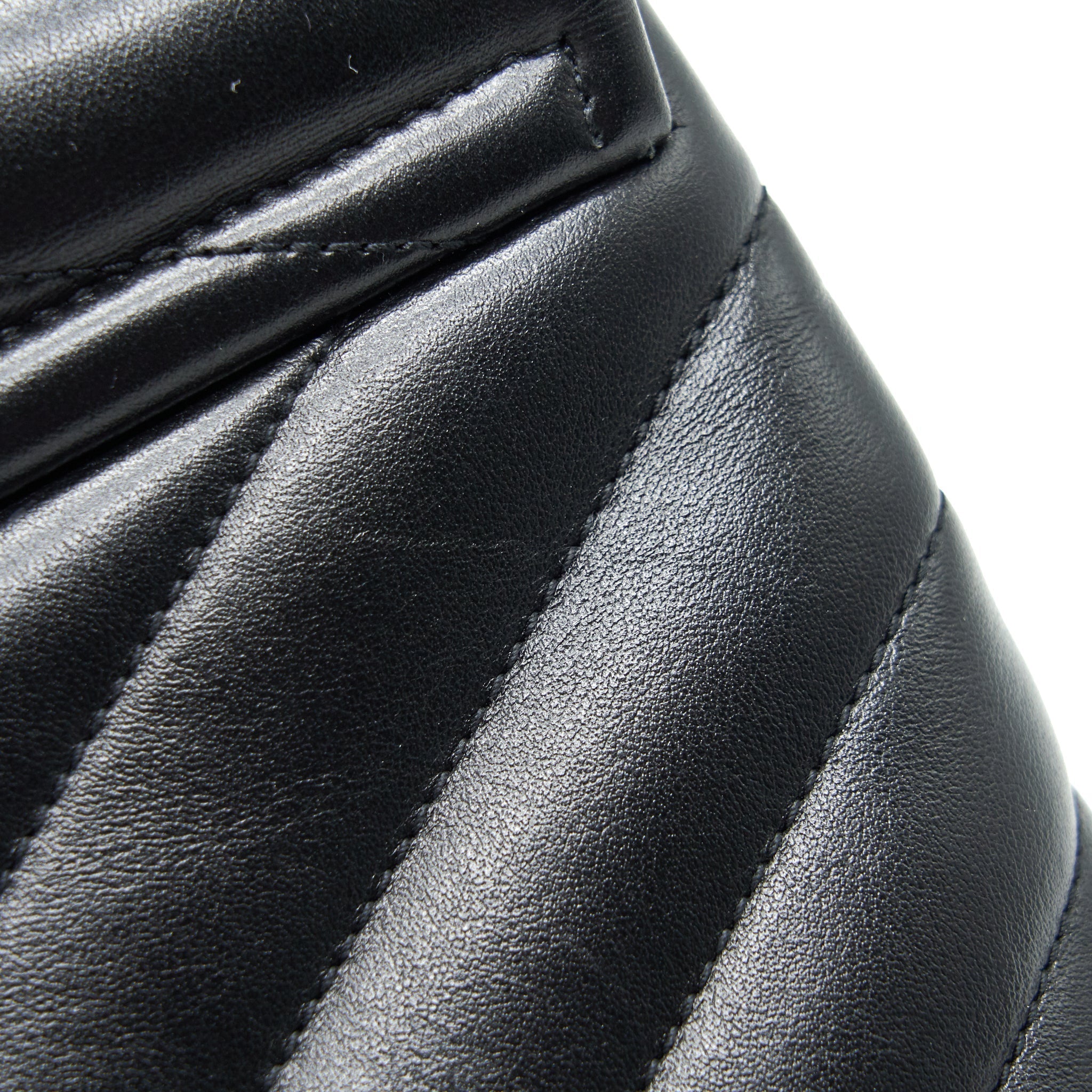 saint-laurent-ysl-lou-lou-in-black-shw