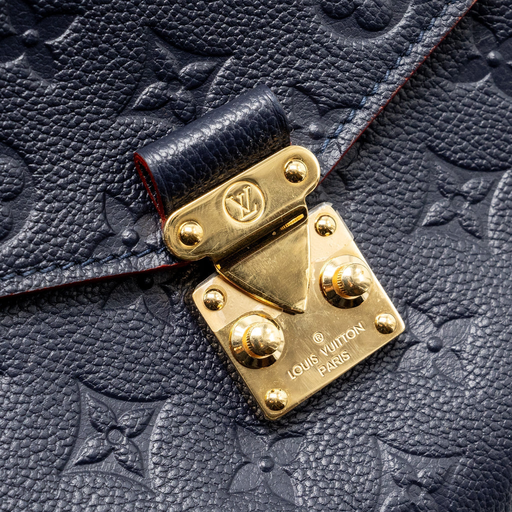 louis-vuitton-pochette-metis-monogram-empreinete-leather-navy-ghw
