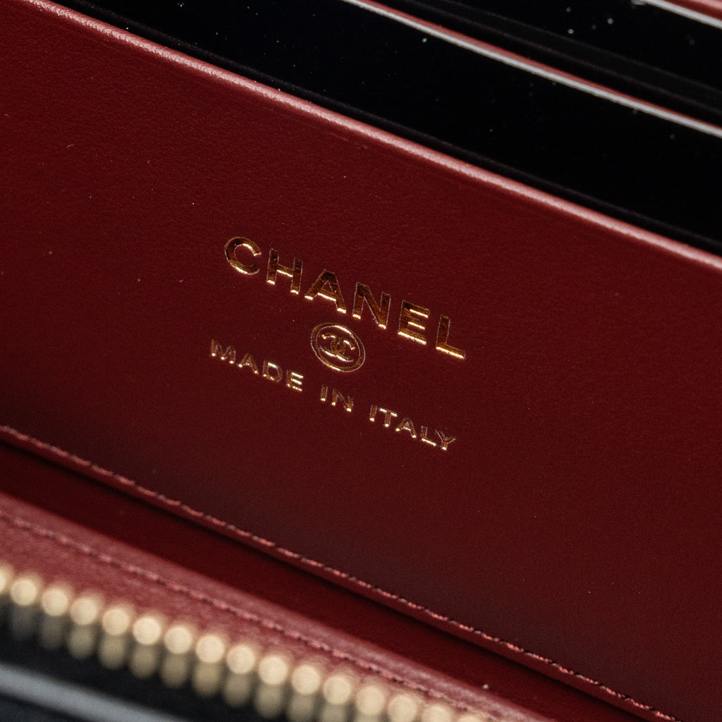 chanel-24c-gold-crush-long-vanity-case-lambskin-black-ghw-microchip