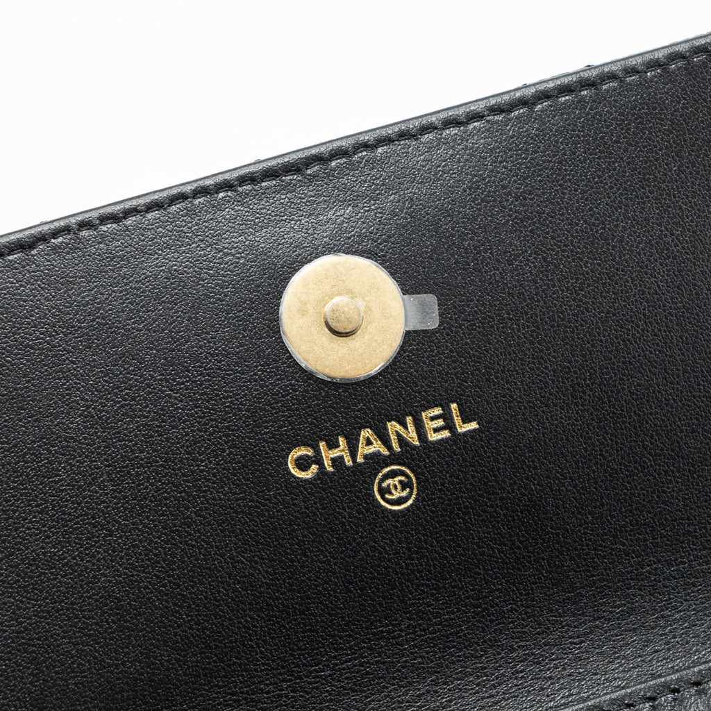 chanel-mini-flap-bag-with-adjustable-chains-caviar-black-ghwmicrochip