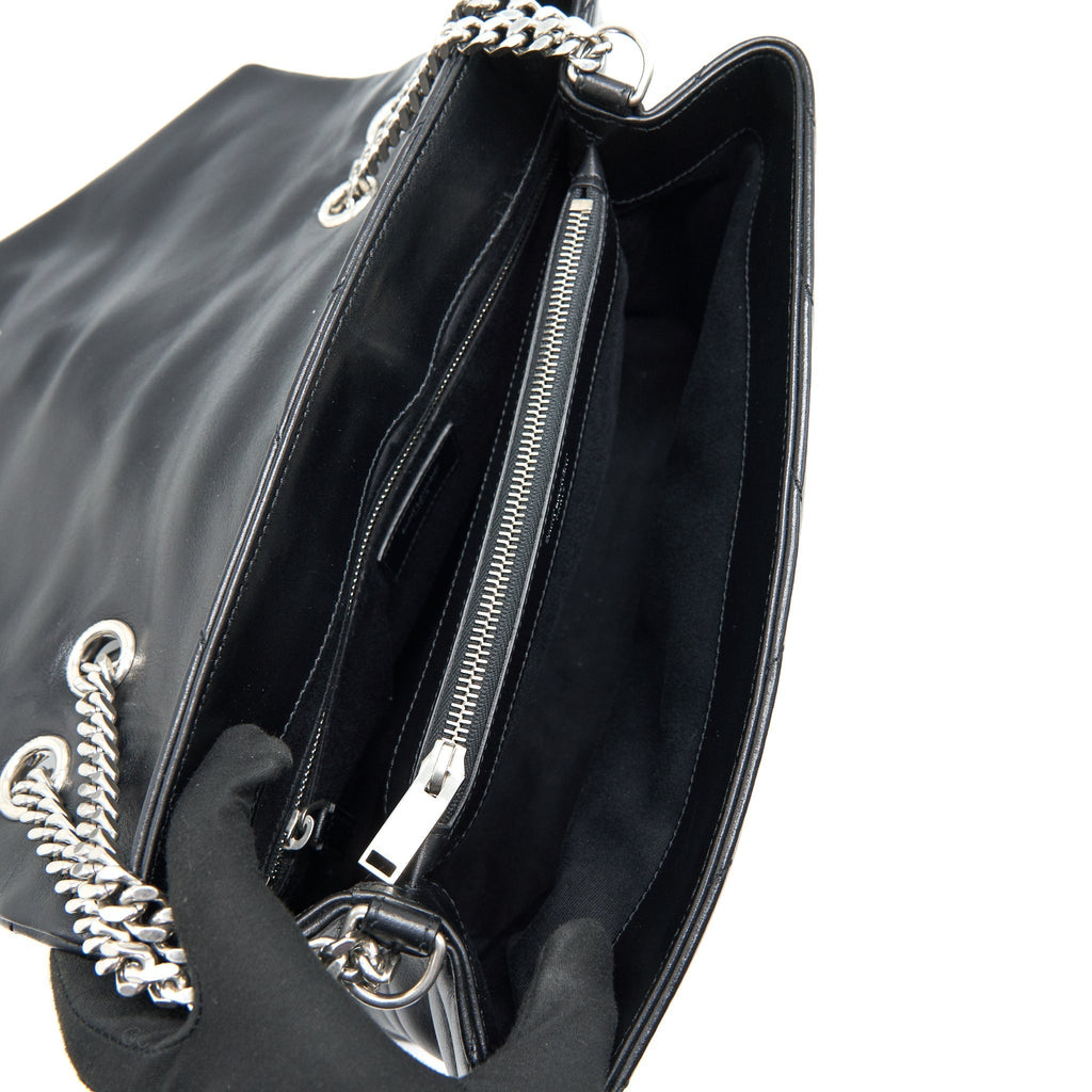 saint-laurent-ysl-lou-lou-in-black-shw