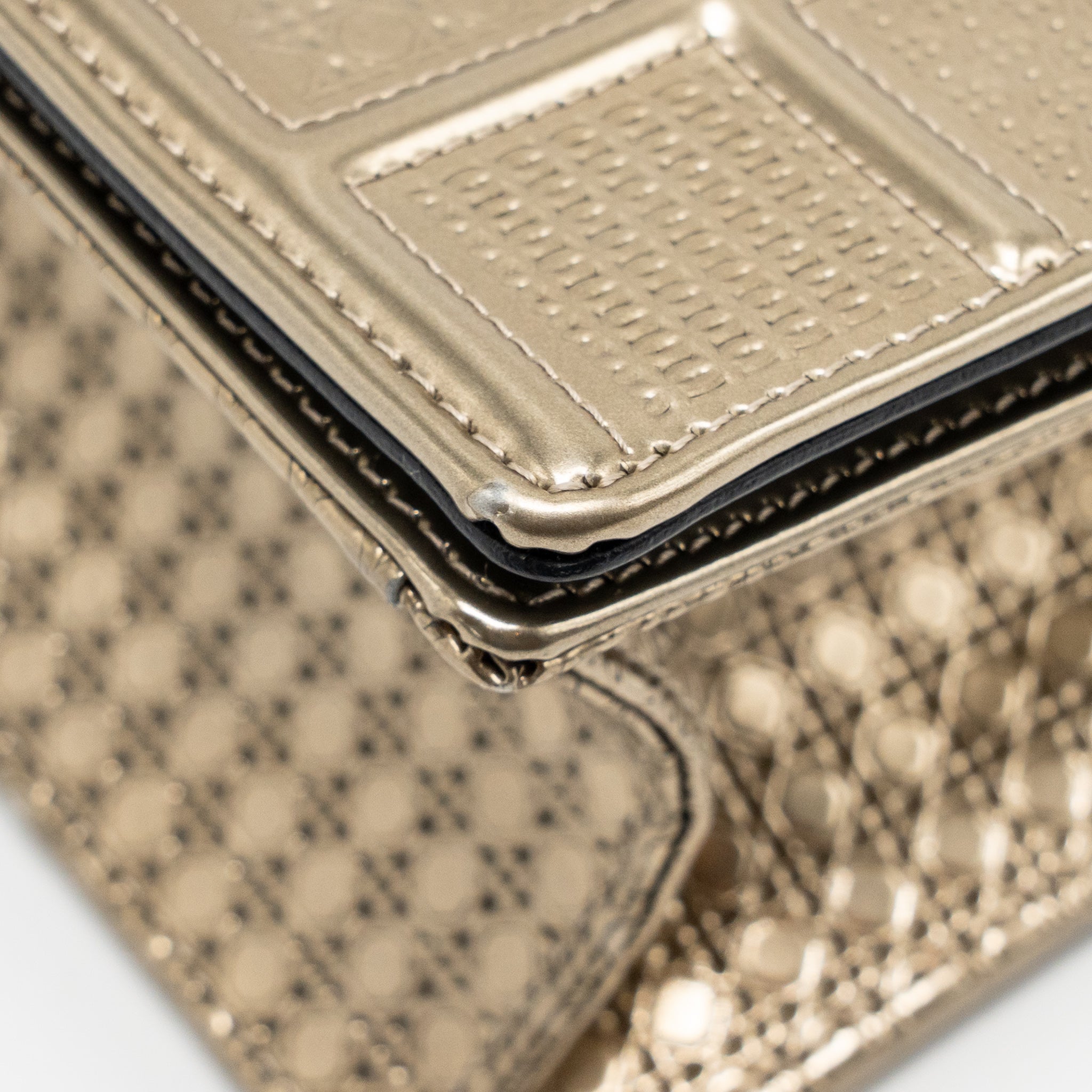 dior-medium-diorama-metallic-calfskin-light-gold-with-lghw-copy