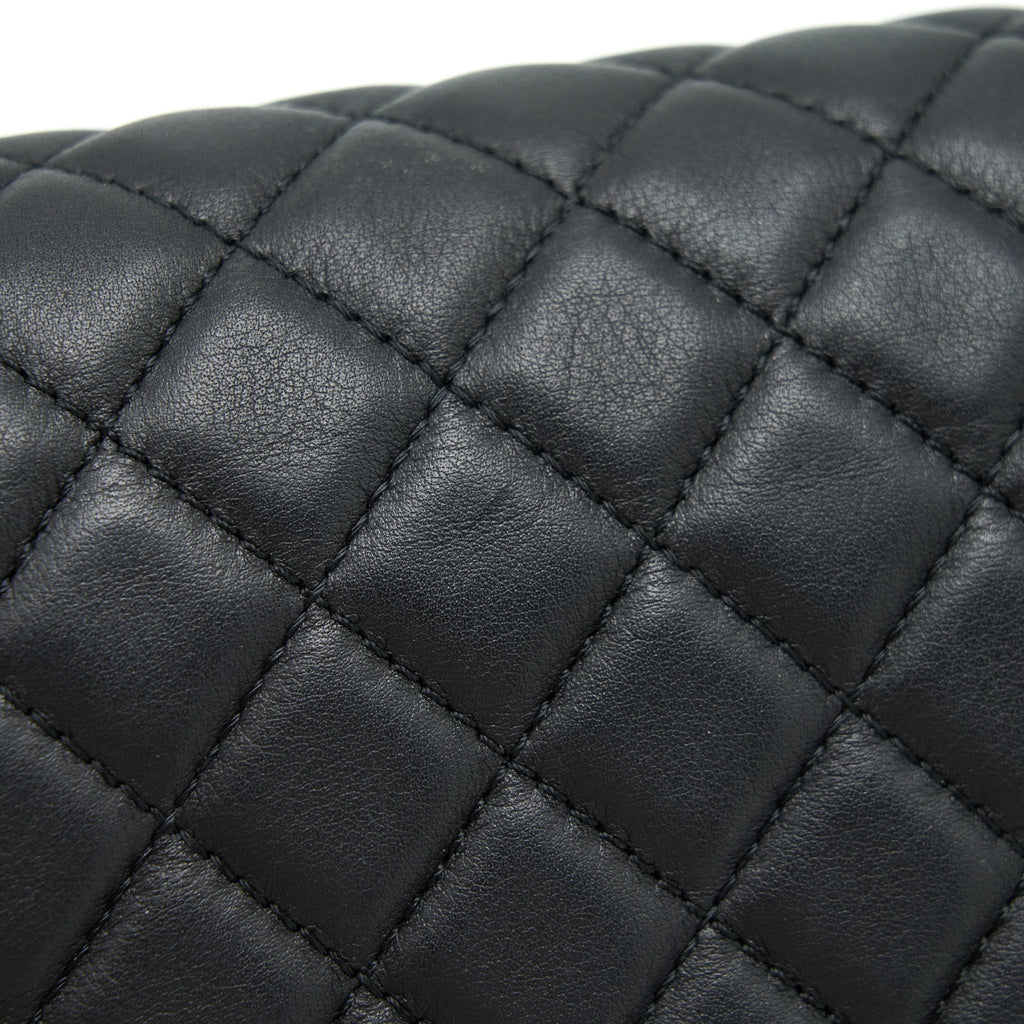chanel-medium-boy-black-lambskin-ghw