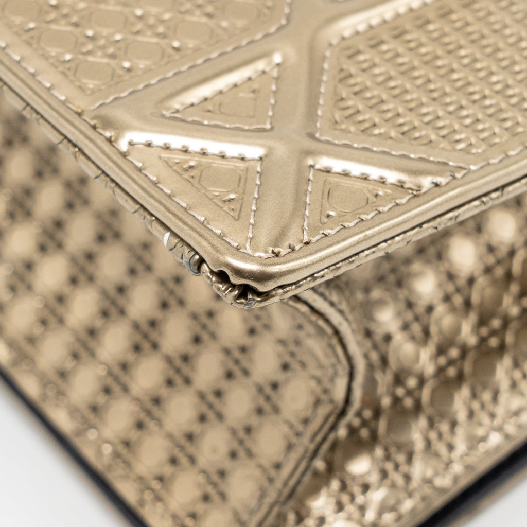 dior-medium-diorama-metallic-calfskin-light-gold-with-lghw-copy
