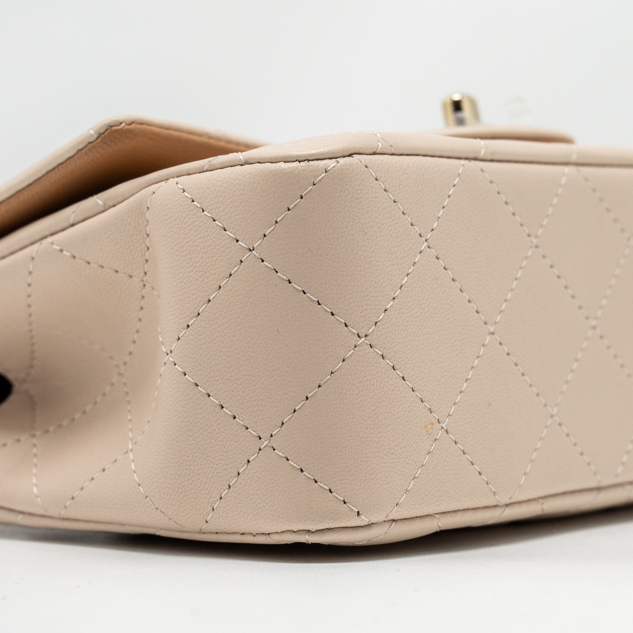 chanel-top-handle-mini-rectangular-flap-bag-lambskin-ecru-dark-beige-lghwmicrochip-copy-1