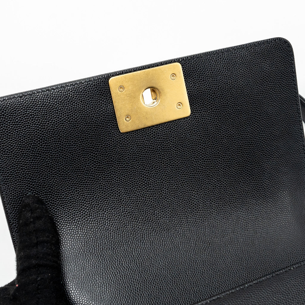 chanel-small-boy-bag-caviar-black-ghw-microchip-3