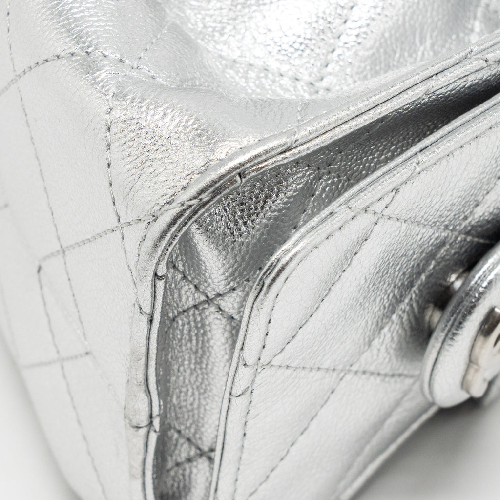 chanel-25-bag-silver