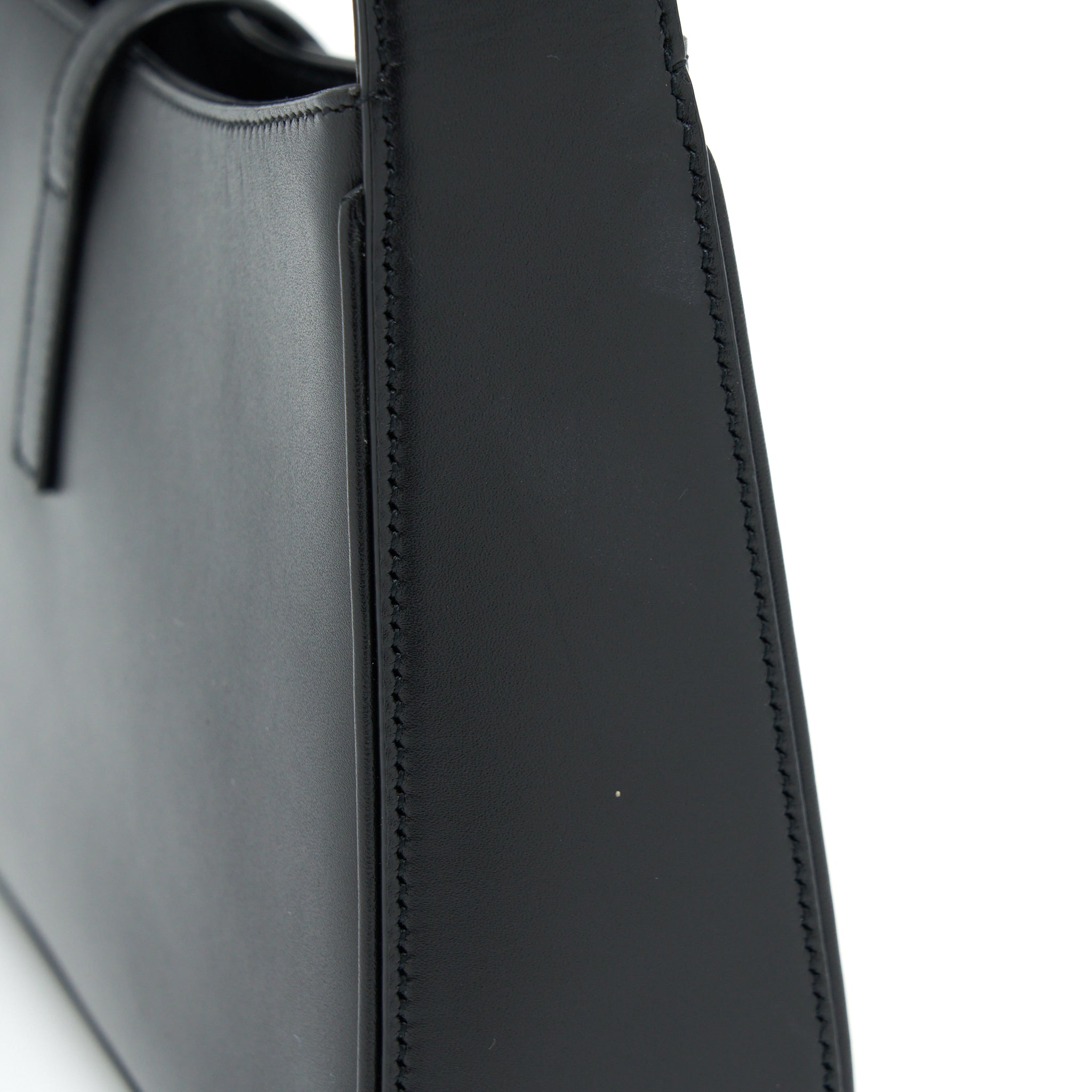 saint-laurent-ysl-le5-a7-hobo-bag-smooth-calfskin-black-ghw