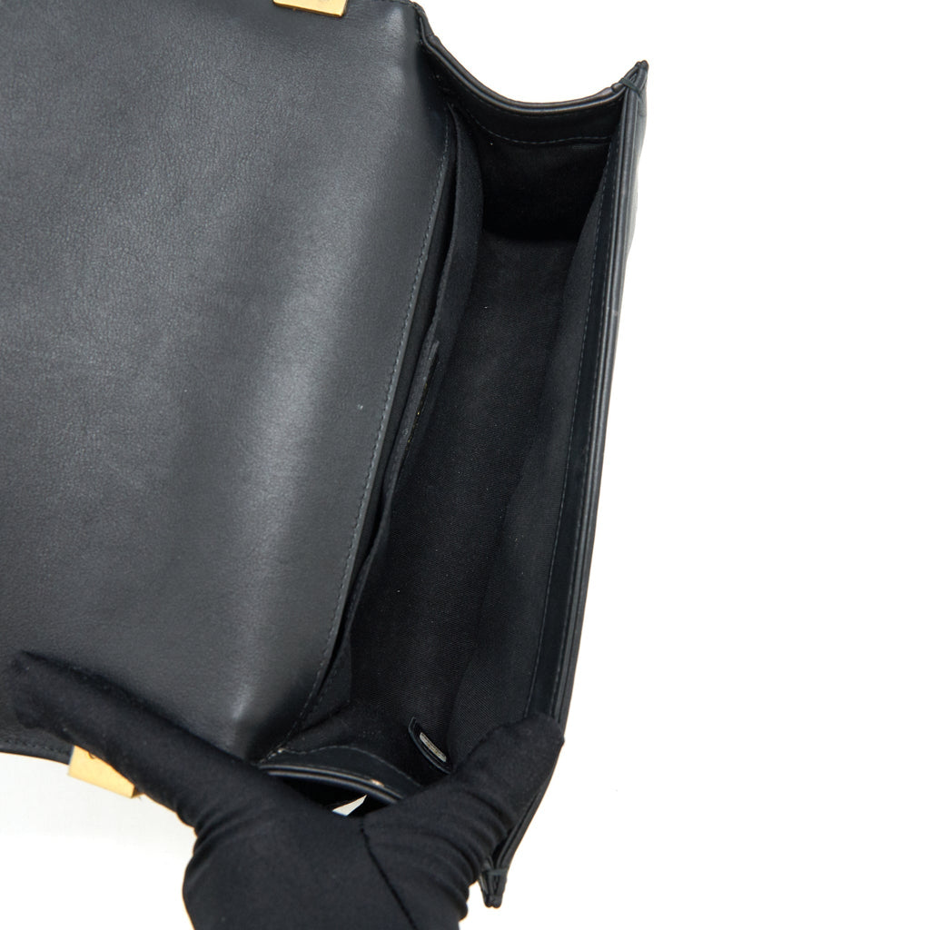 chanel-medium-boy-black-lambskin-ghw
