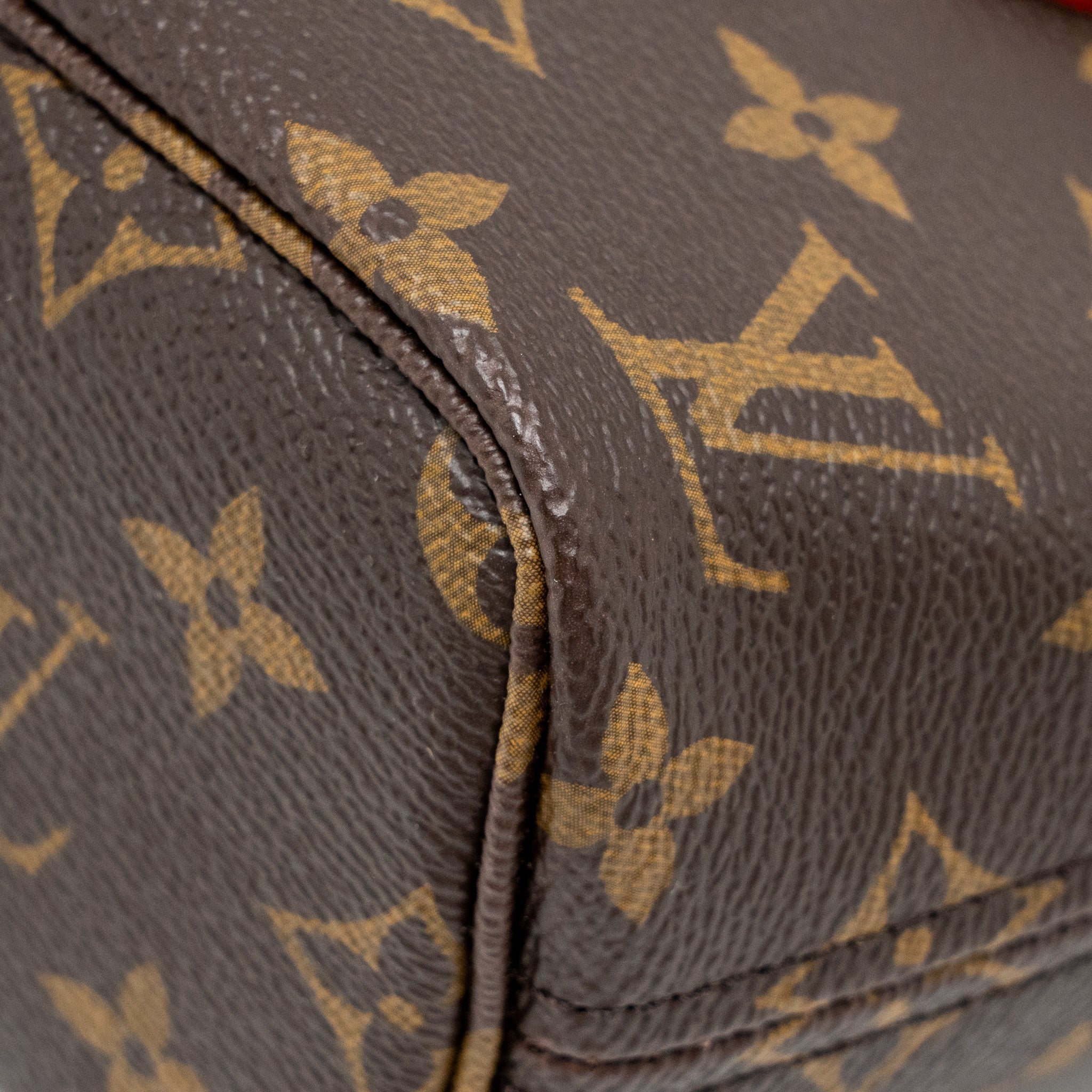 louis-vuitton-alma-red
