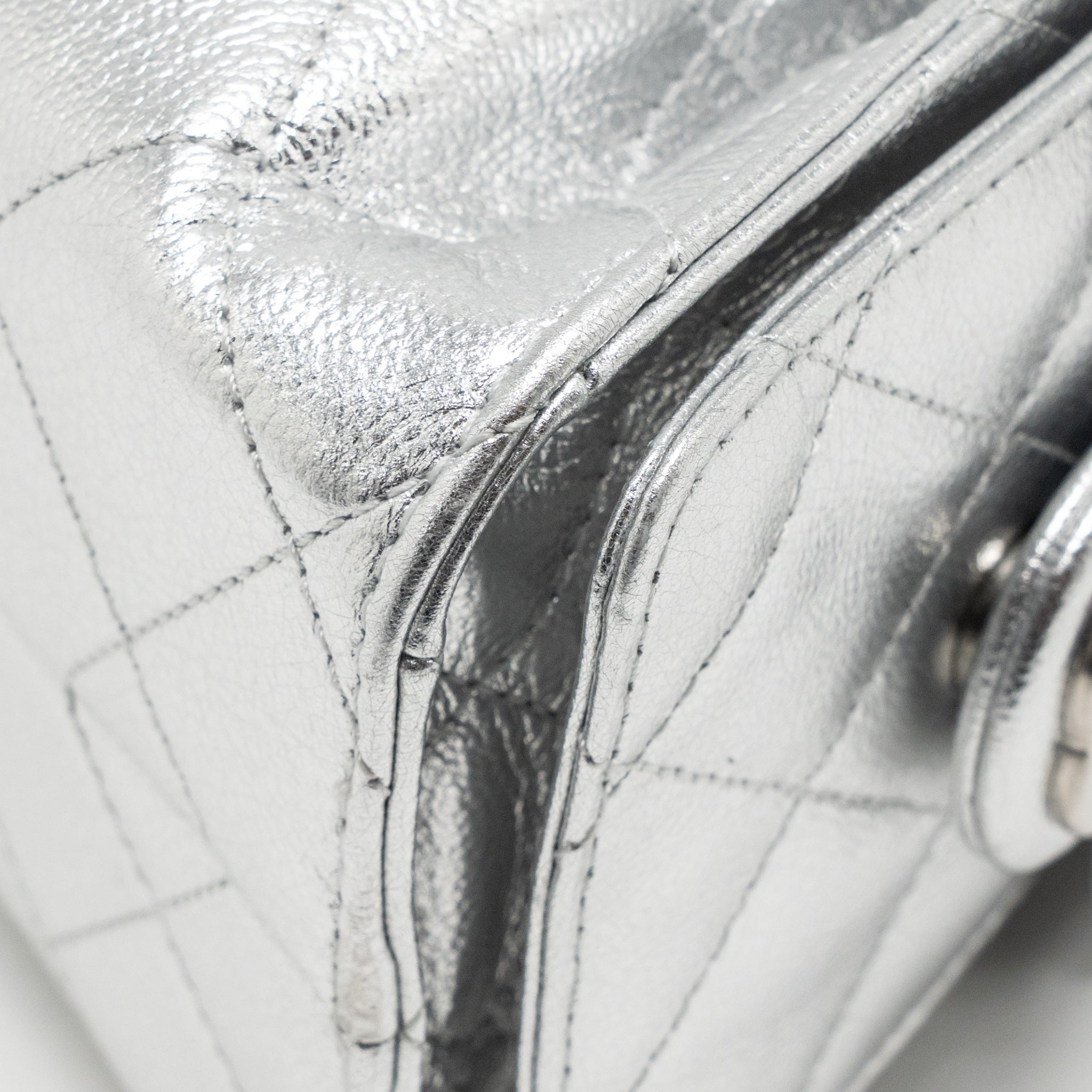 chanel-25-bag-silver