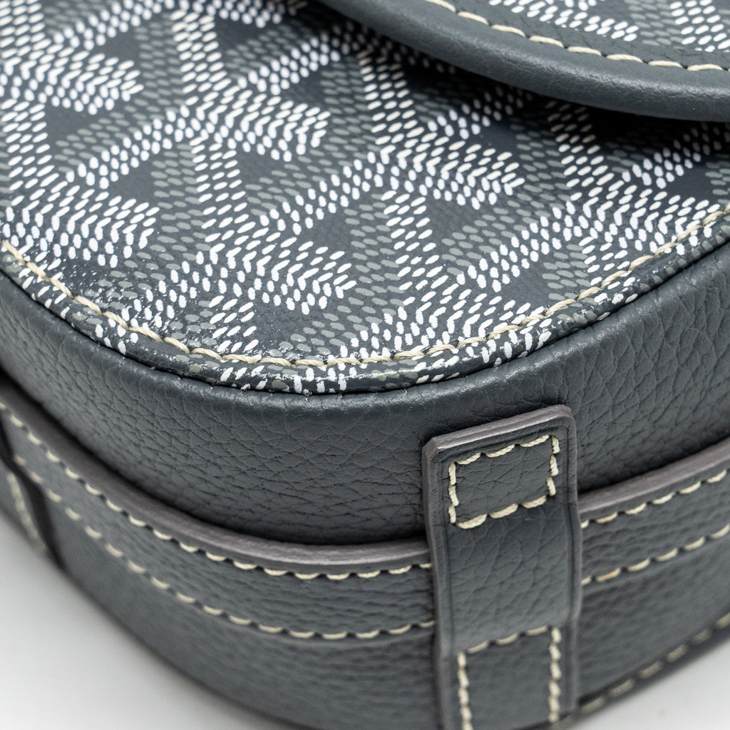 goyard-bag-grey