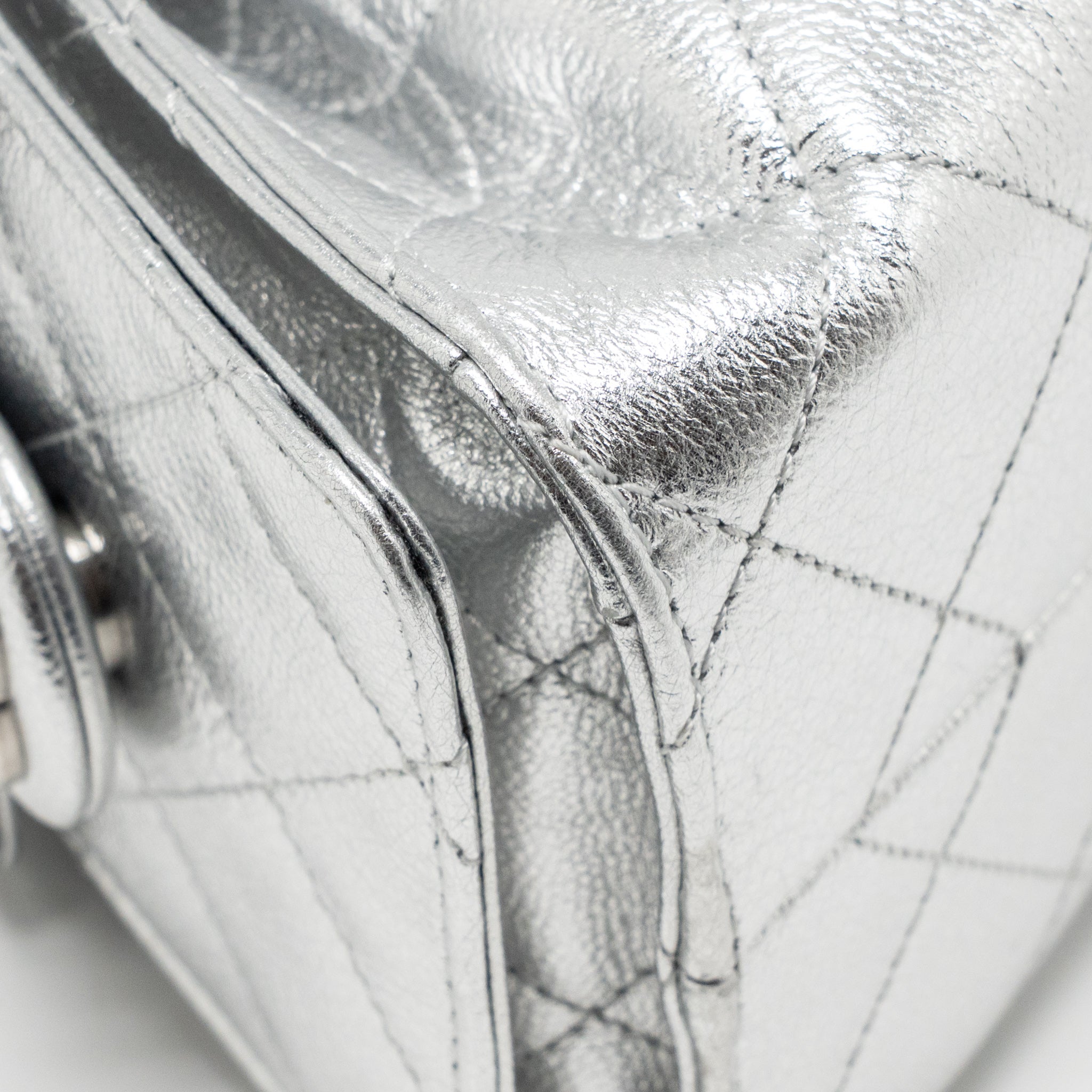 chanel-25-bag-silver