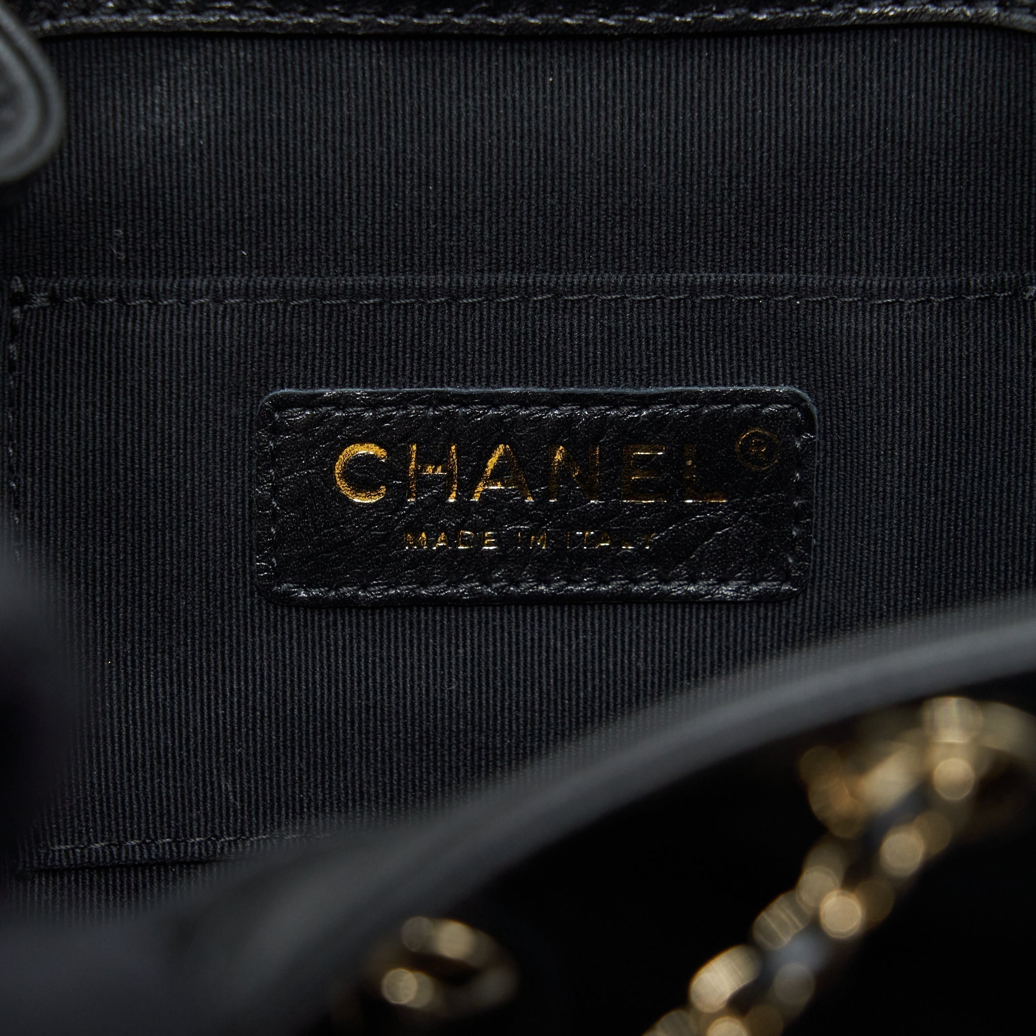 chanel-22c-mini-duma-backpack-calfskin-black-lghw-microchip