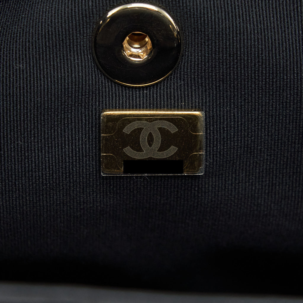 chanel-22c-mini-duma-backpack-calfskin-black-lghw-microchip