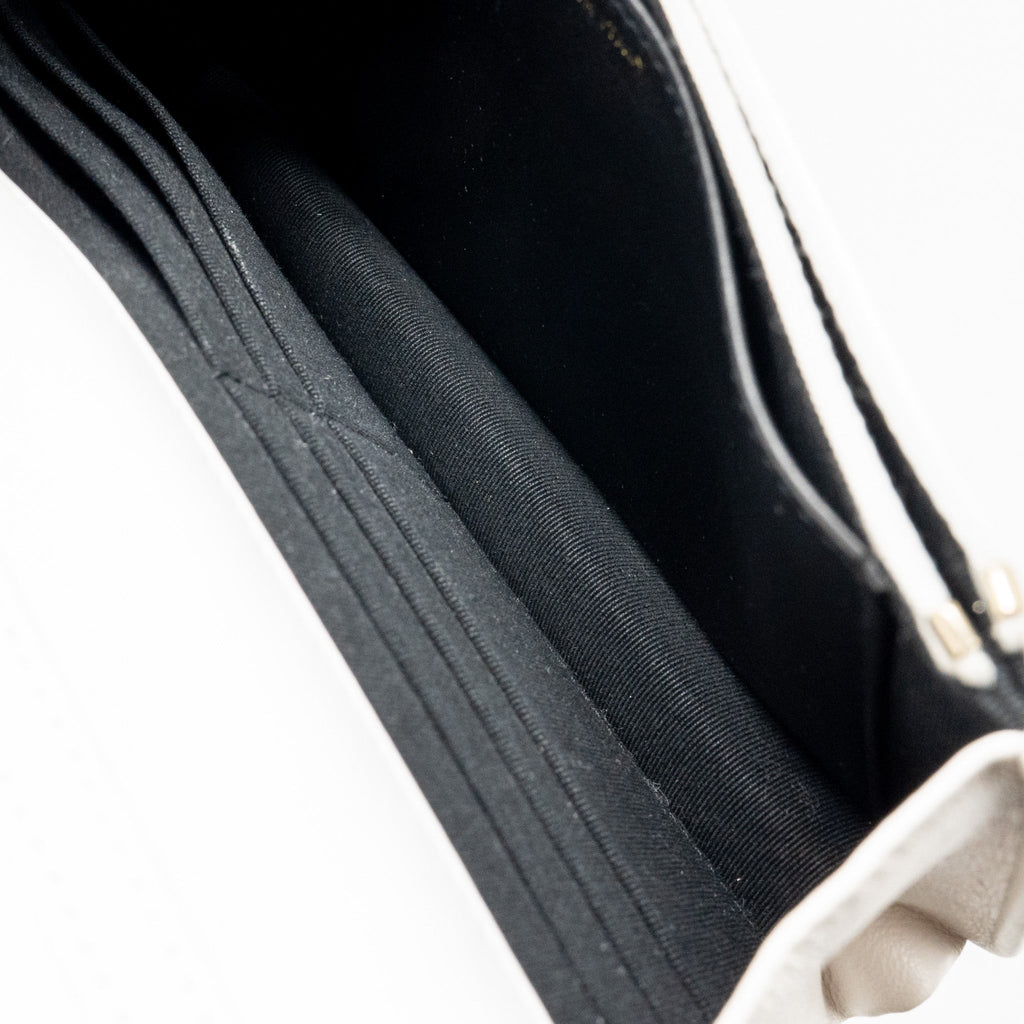 chanel-giant-chain-classic-wallet-on-chain-lambskin-white-multicolour-hardware-microchip