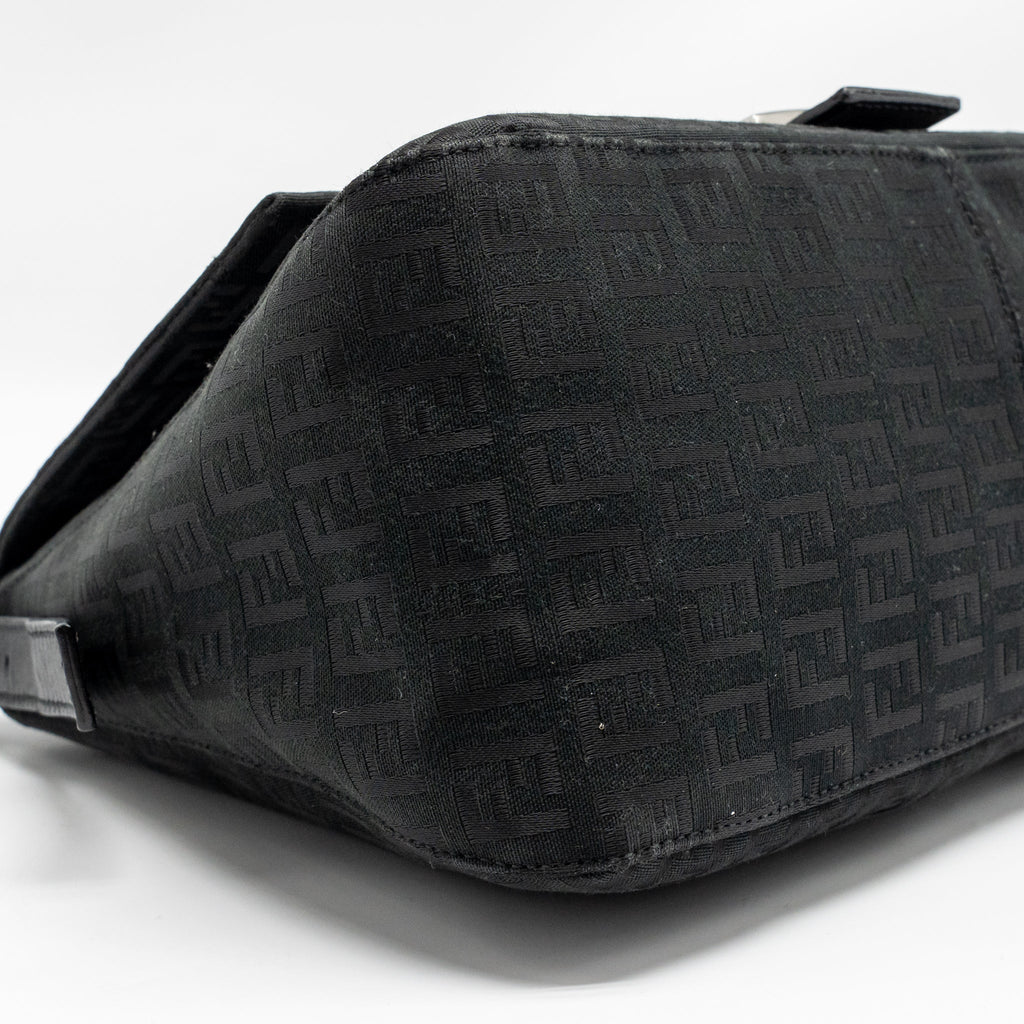 fendi-zucca-mamma-baguette-bag-ff-logo-canvas-black-shw