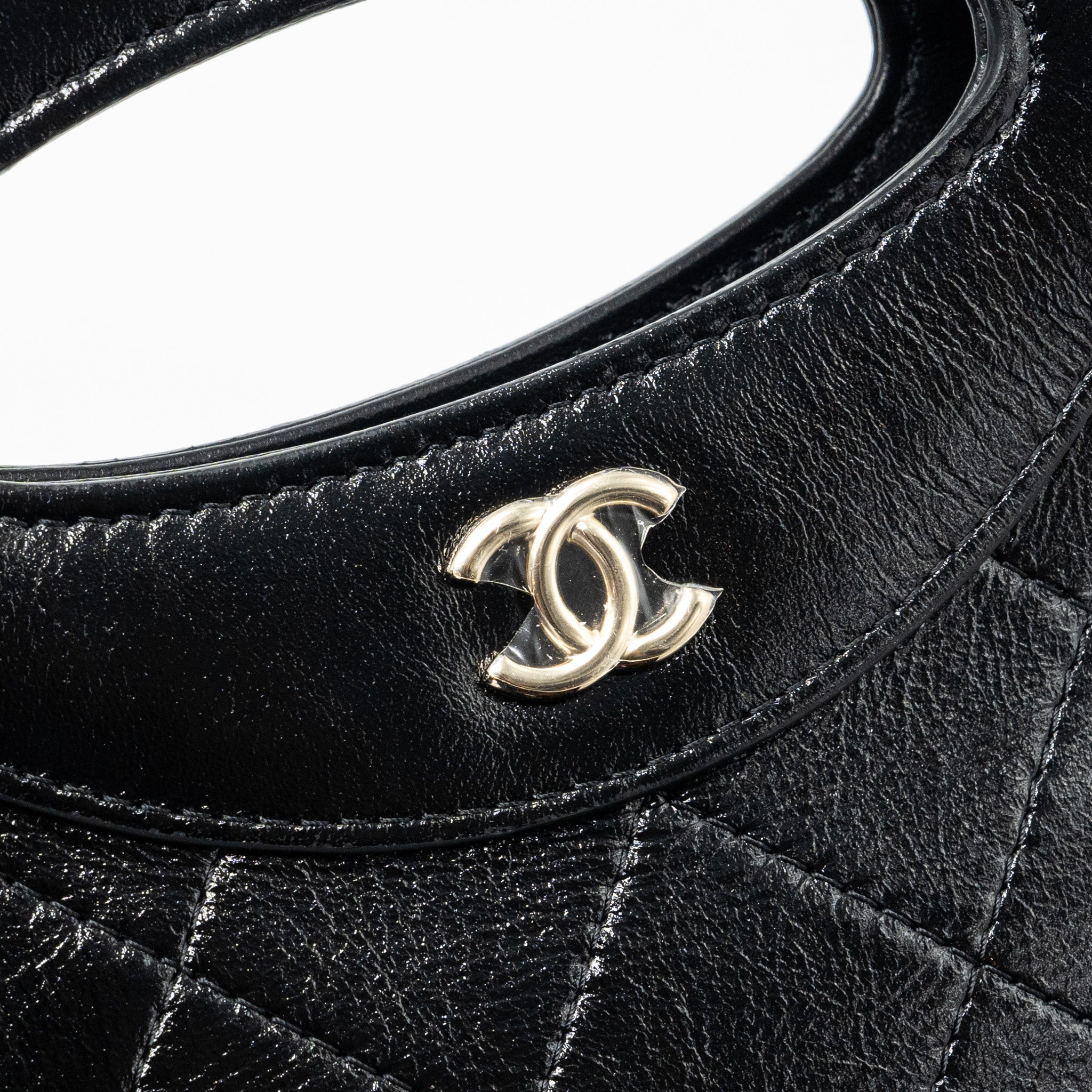 chanel-24c-mini-31-clutch-with-chain-shiny-calfskin-black-lghw-microchip