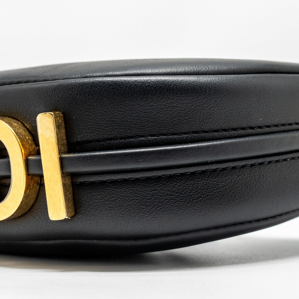 fendi-nano-fendigraphy-leather-charm-calfskin-black-ghw