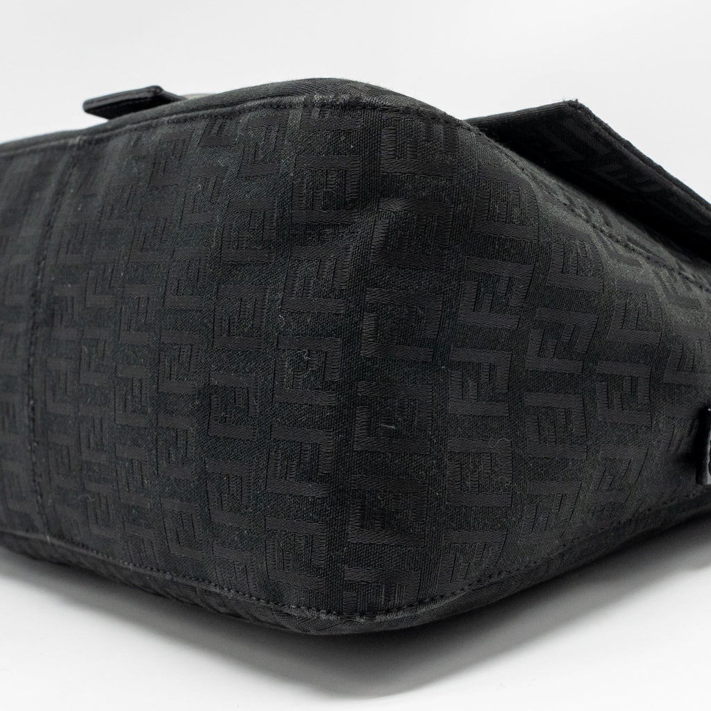 fendi-zucca-mamma-baguette-bag-ff-logo-canvas-black-shw