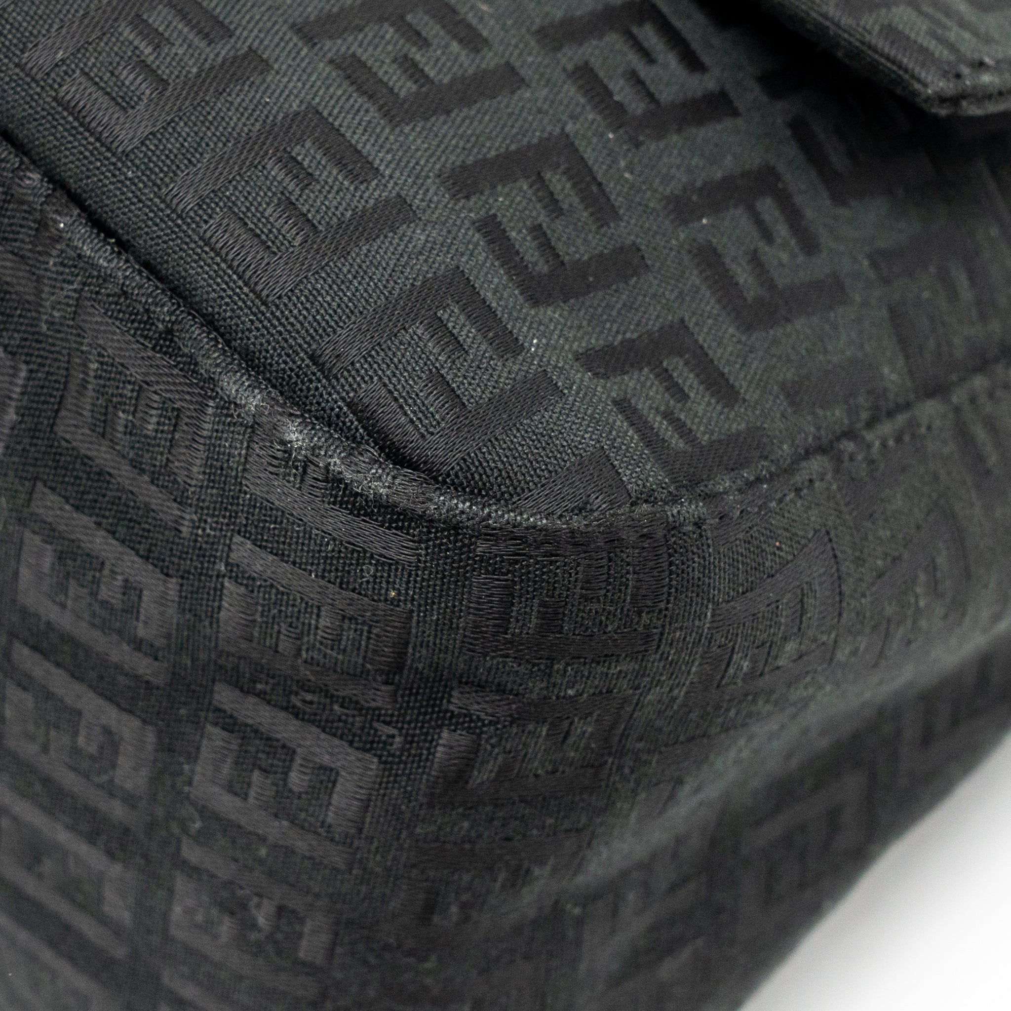fendi-zucca-mamma-baguette-bag-ff-logo-canvas-black-shw
