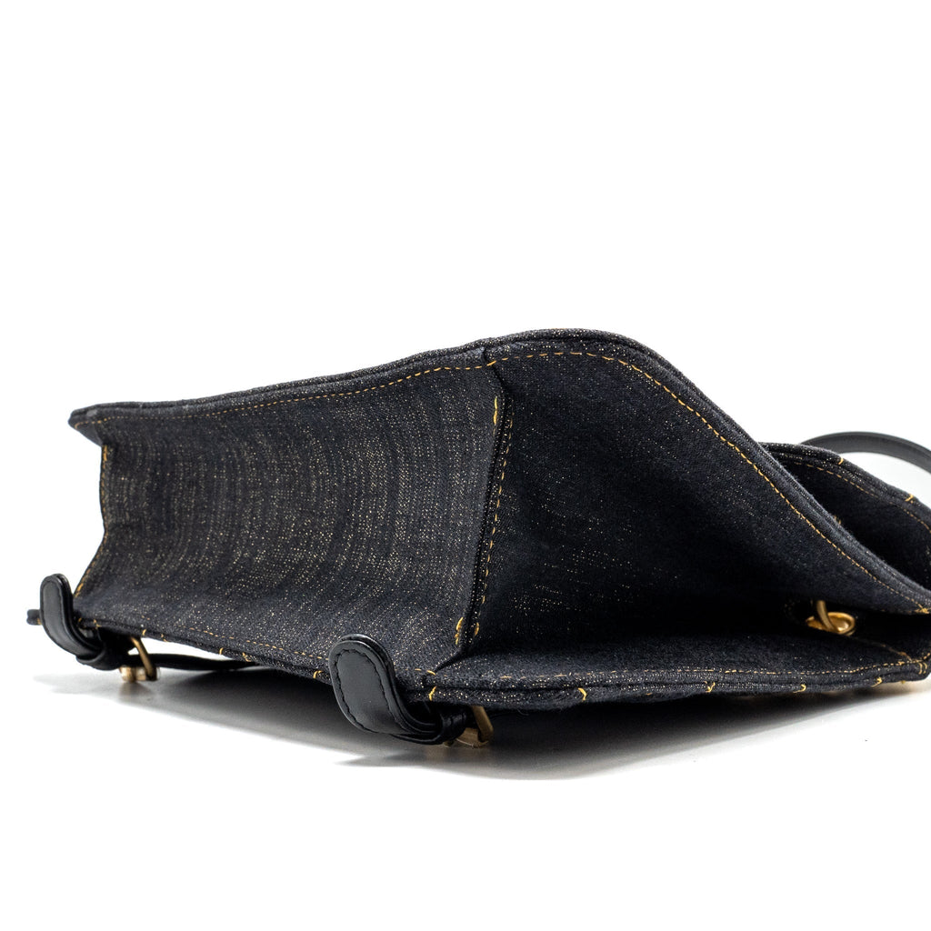 chanel-23s-flap-backpack-denim-dark-blue-with-brushed-ghw-microchip