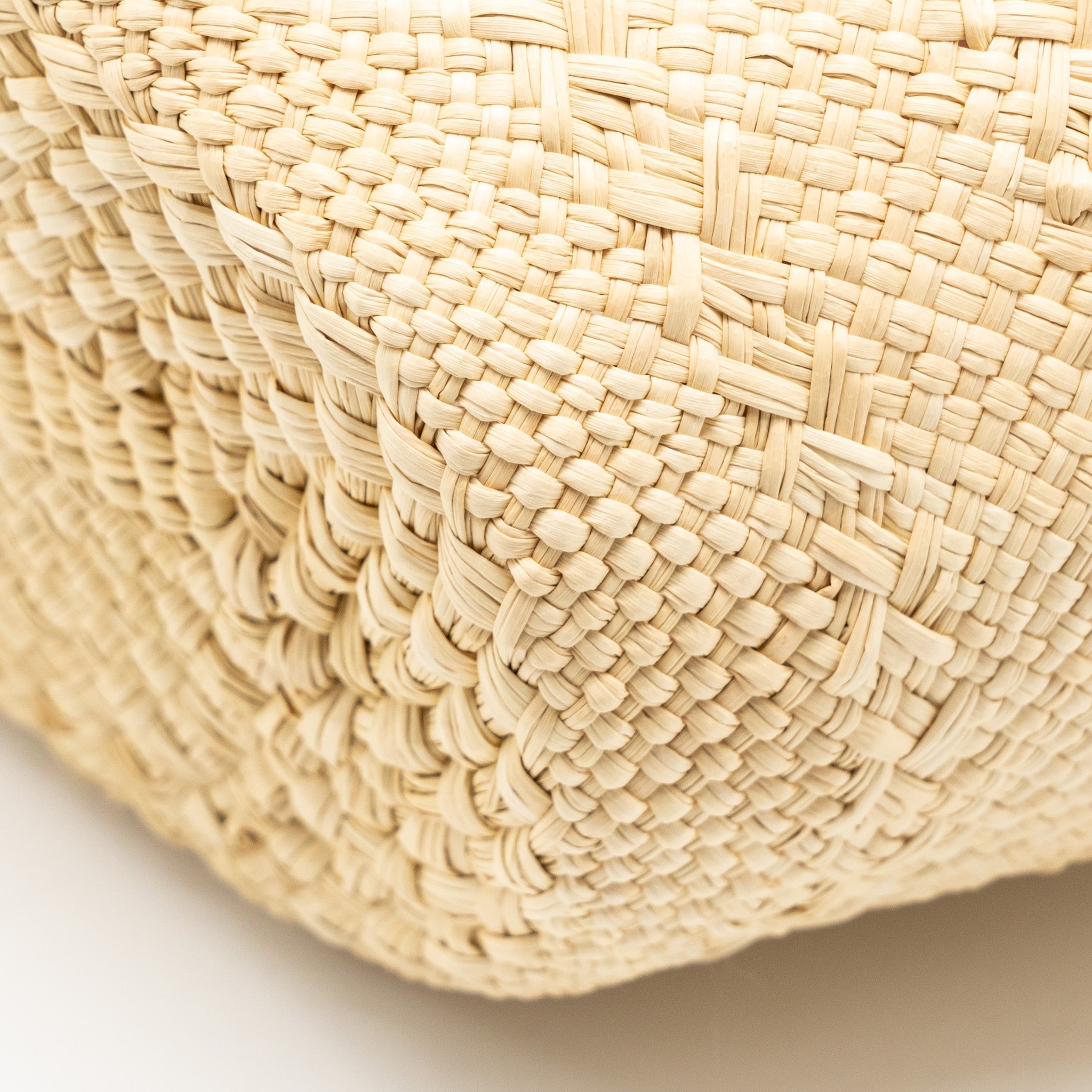 loewe-anagram-busket-small-bag-iraca-palm-calfskin-natural-tan