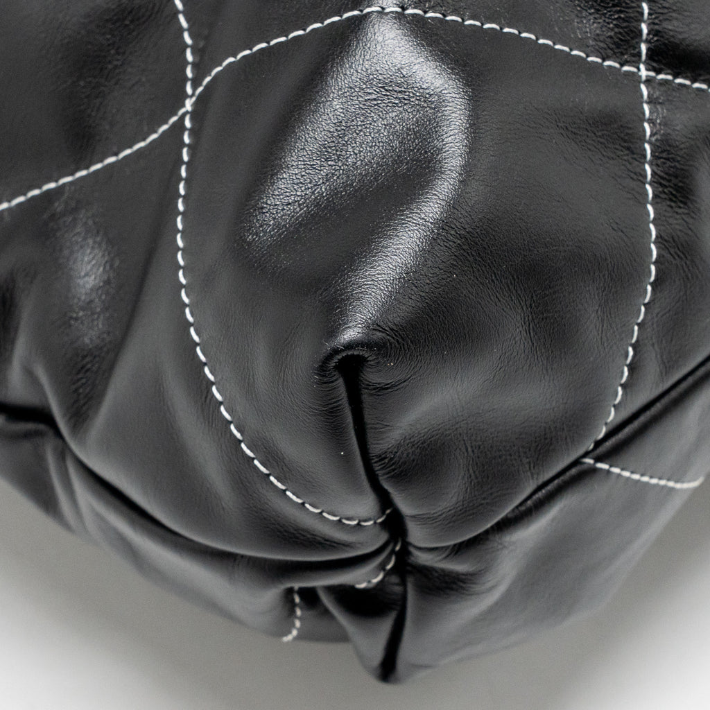 chanel-medium-22-bag-white-stitching-calfskin-black-ghw-microchip