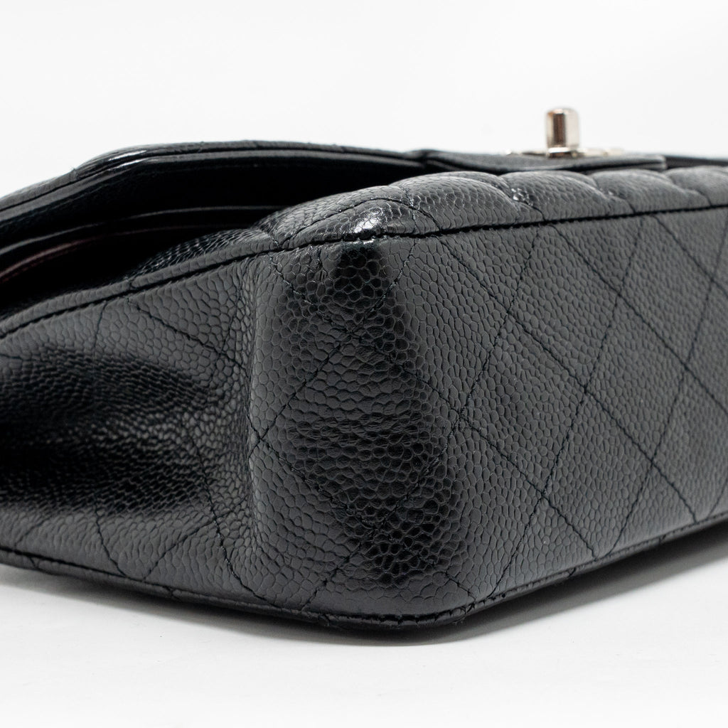 chanel-medium-classic-double-flap-bag-caviar-black-shw-11