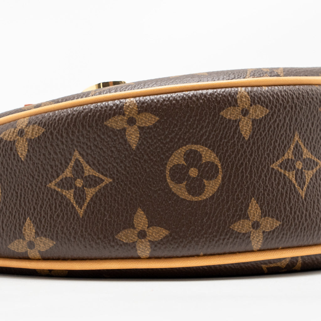 louis-vuitton-loop-bag-monogram-canvas-ghw-2
