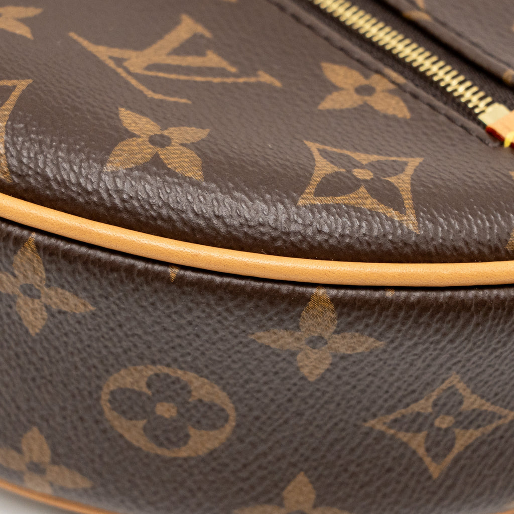louis-vuitton-loop-bag-monogram-canvas-ghw-2
