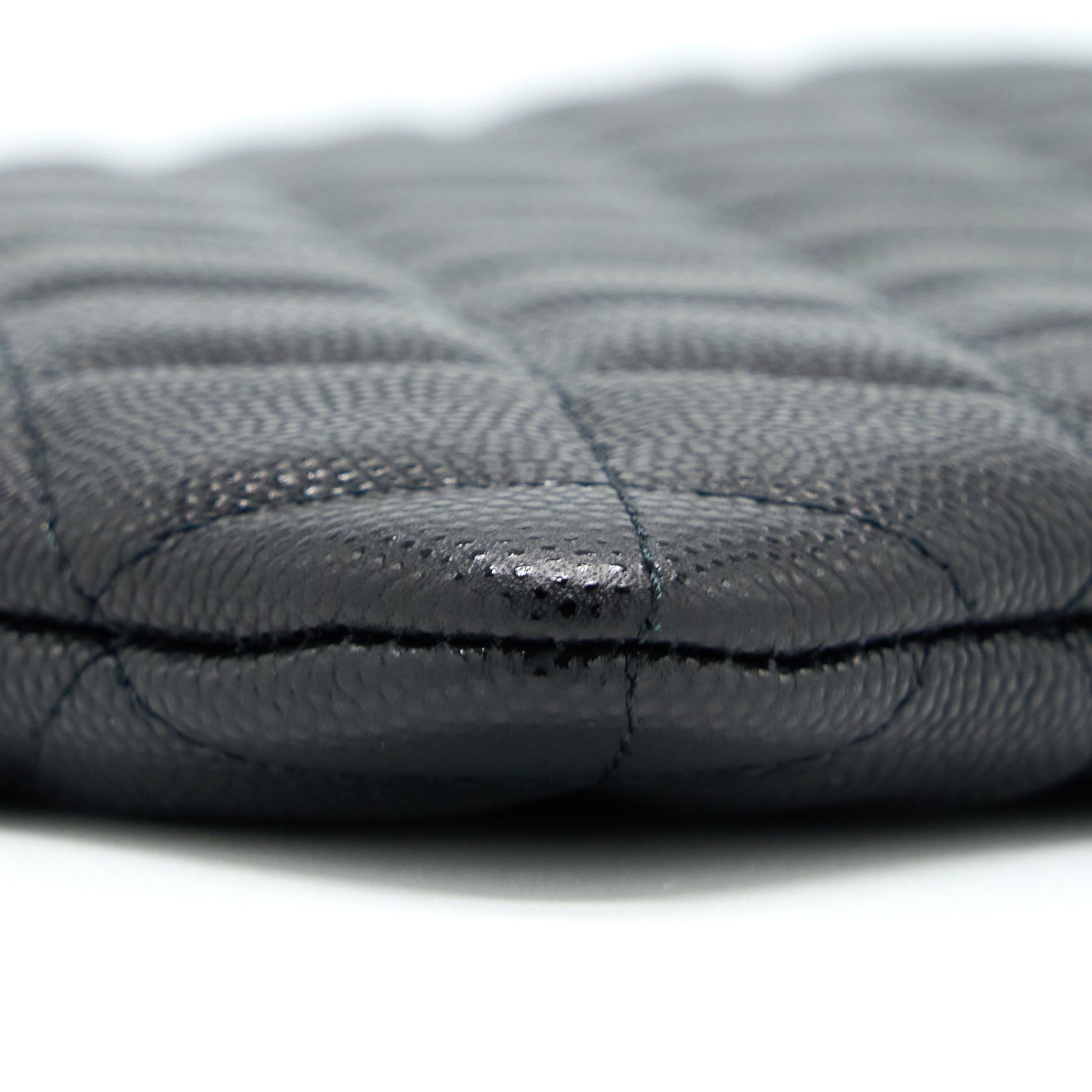 chanel-o-case-pouch-caviar-black-lghw