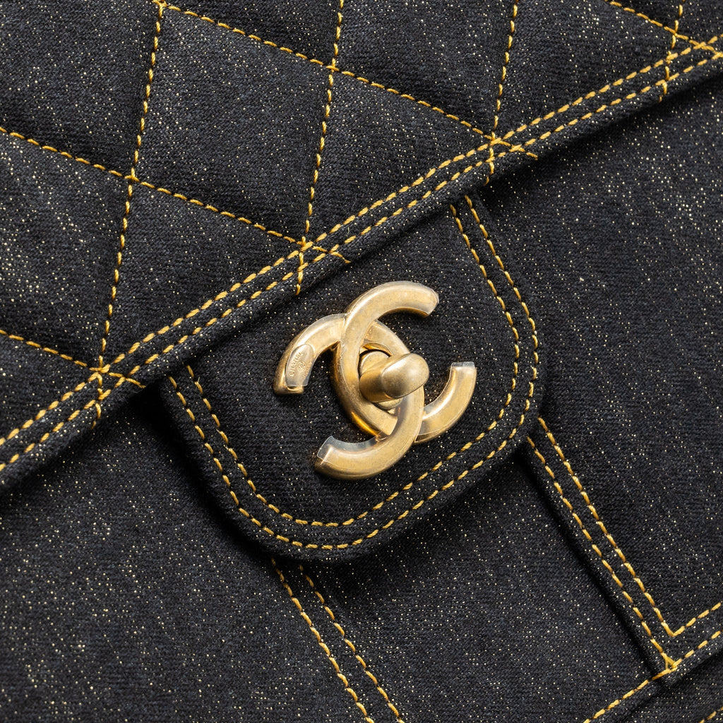 chanel-23s-flap-backpack-denim-dark-blue-with-brushed-ghw-microchip