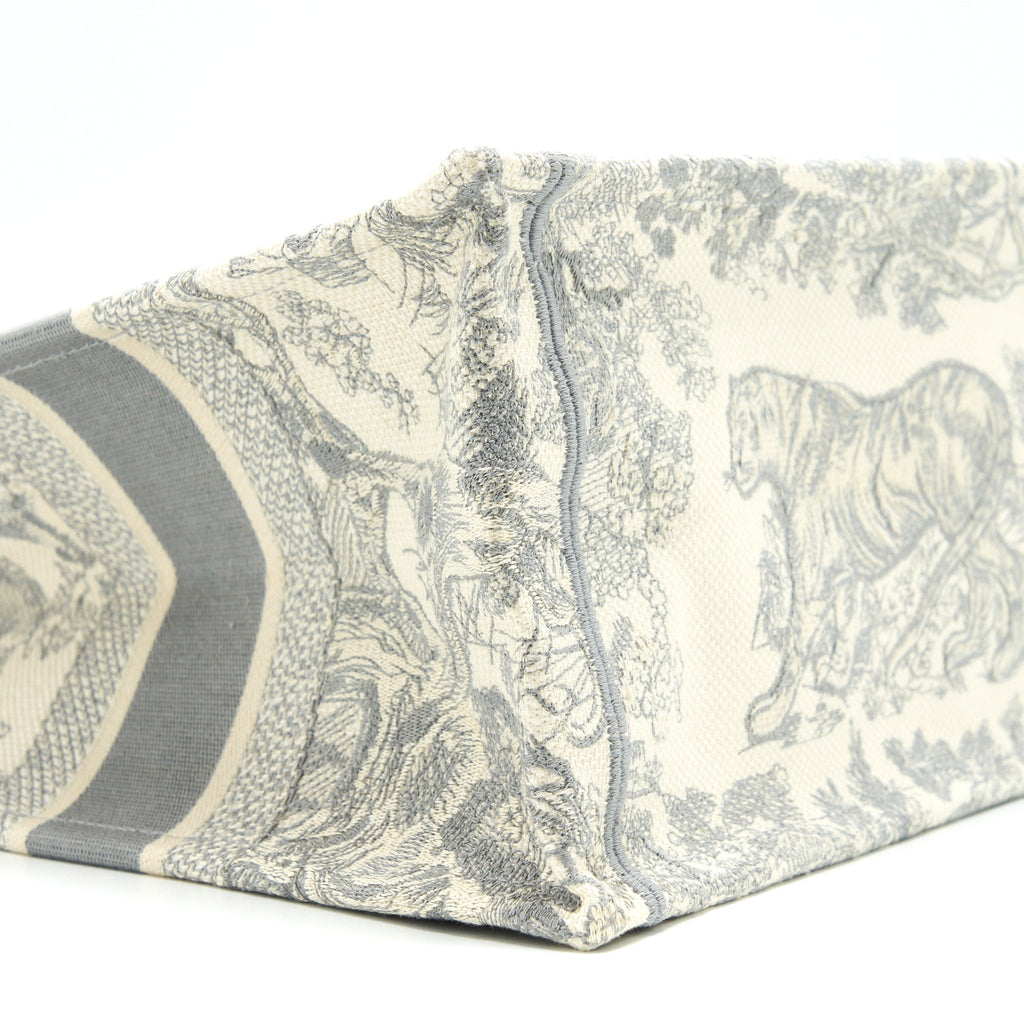 dior-small-book-tote-toile-de-jouy-embroidery-grey