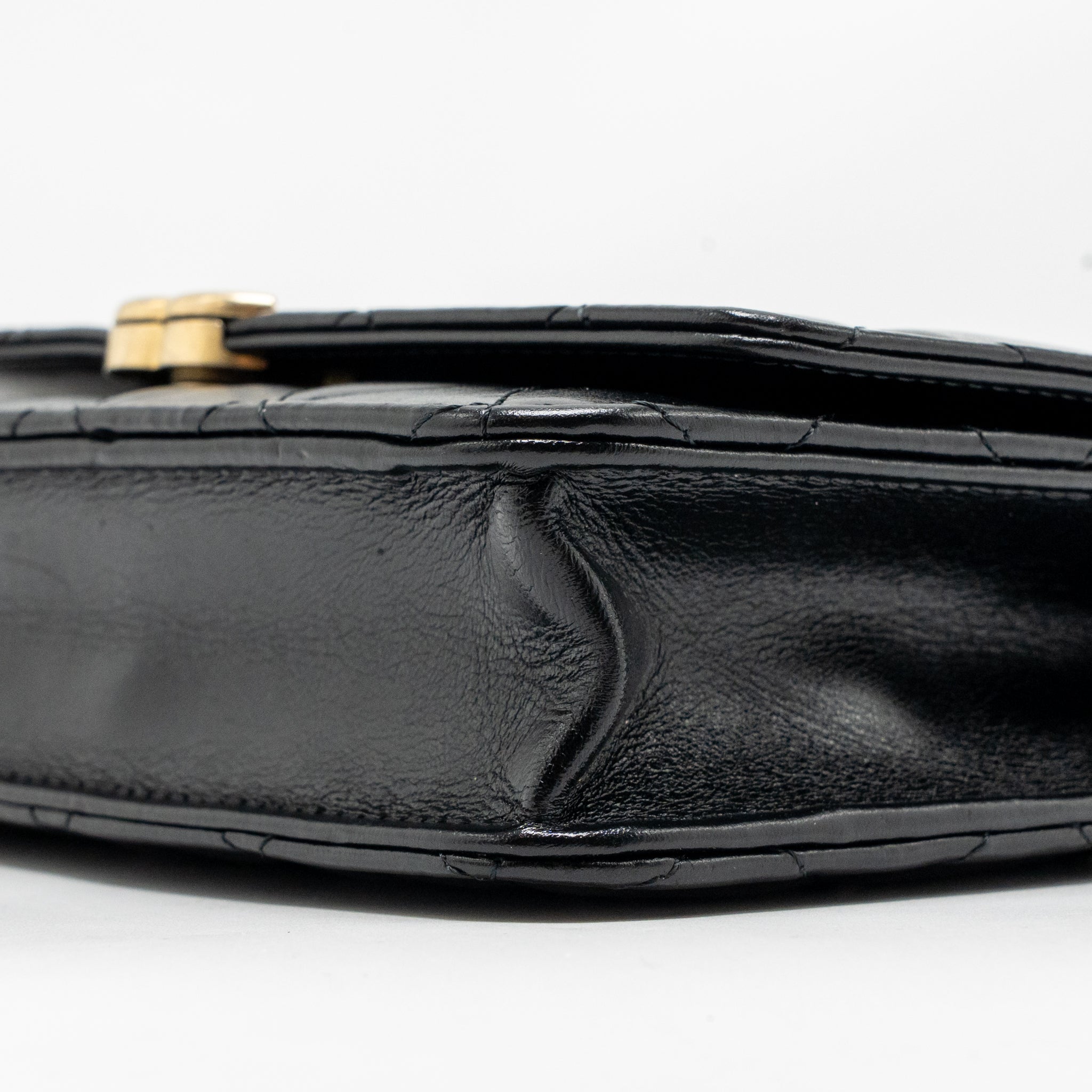 chanel-gold-crush-wallet-on-chain-calfskin-black-ghw-microchip