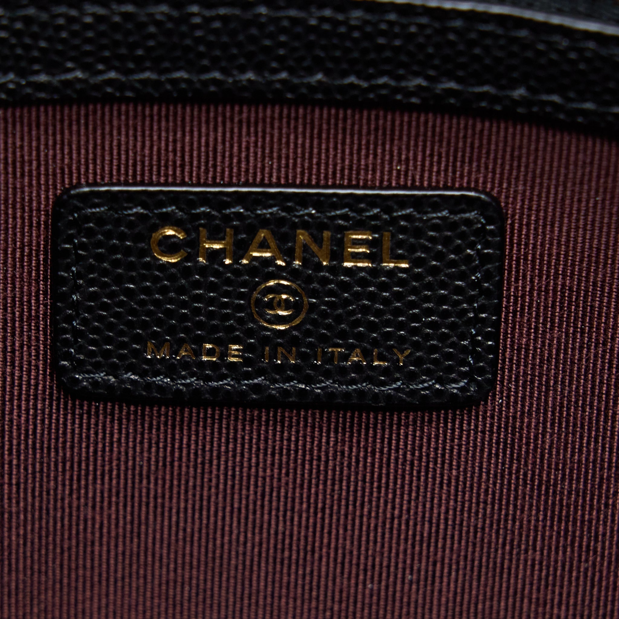 chanel-o-case-pouch-caviar-black-lghw