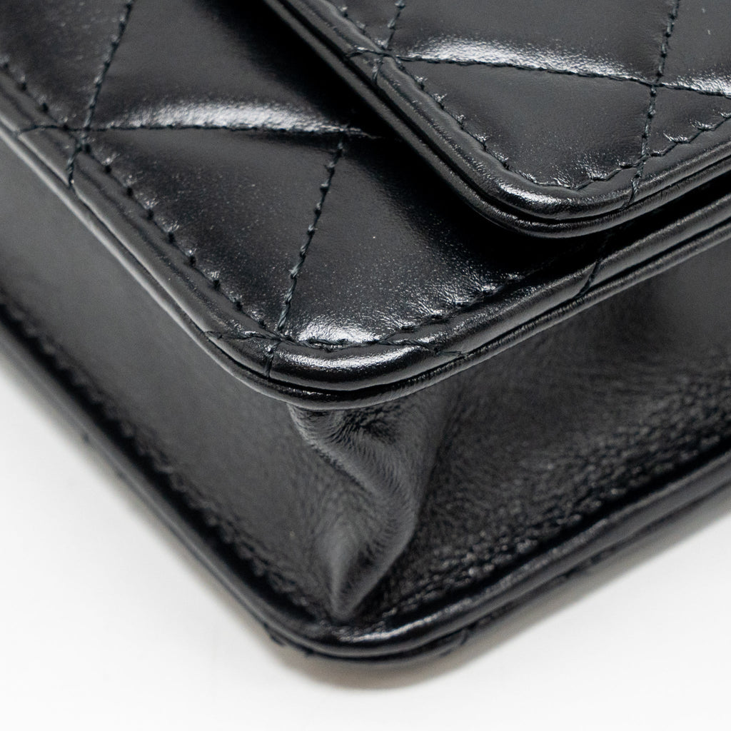 chanel-gold-crush-wallet-on-chain-calfskin-black-ghw-microchip