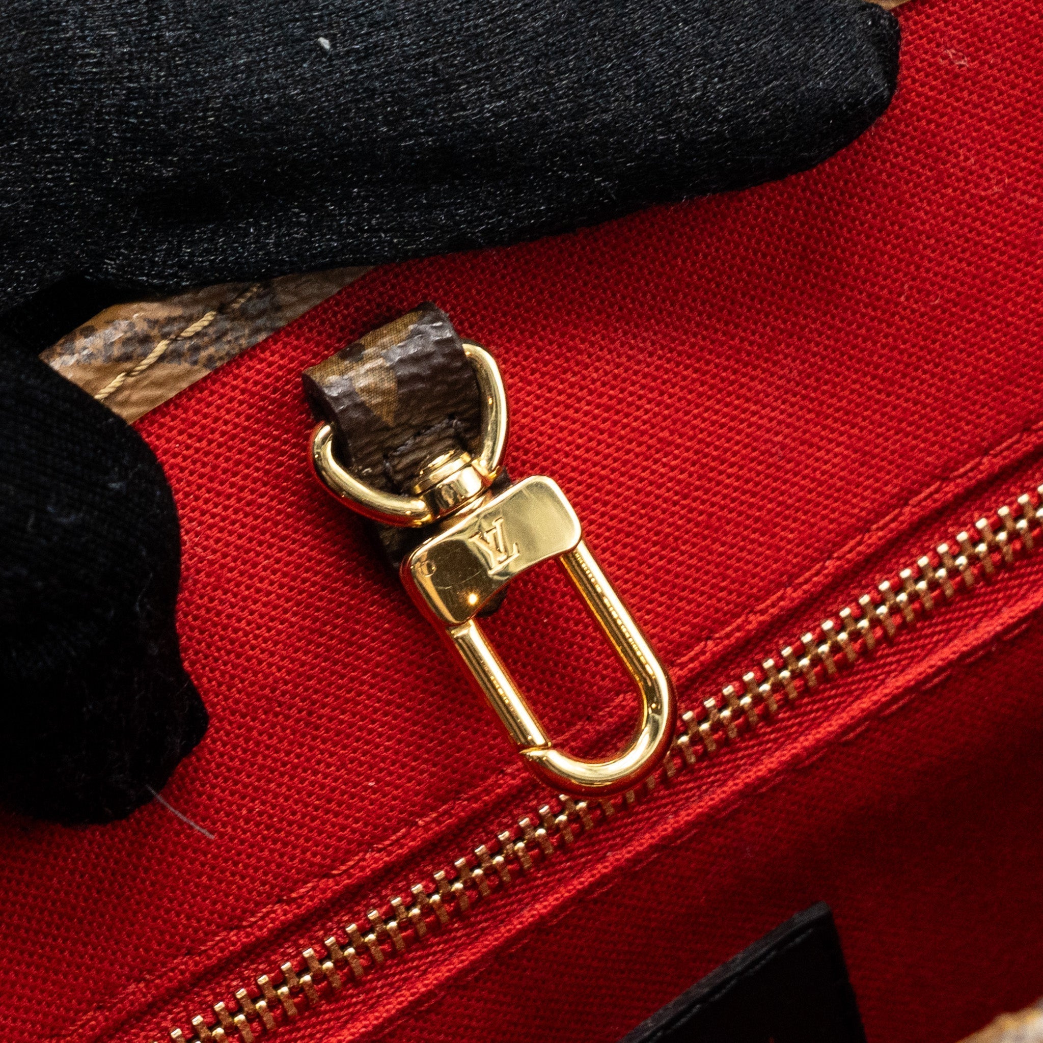 louis-vuitton-onthego-pm-monogram-canvas-monogram-reverse-canvas-ghw