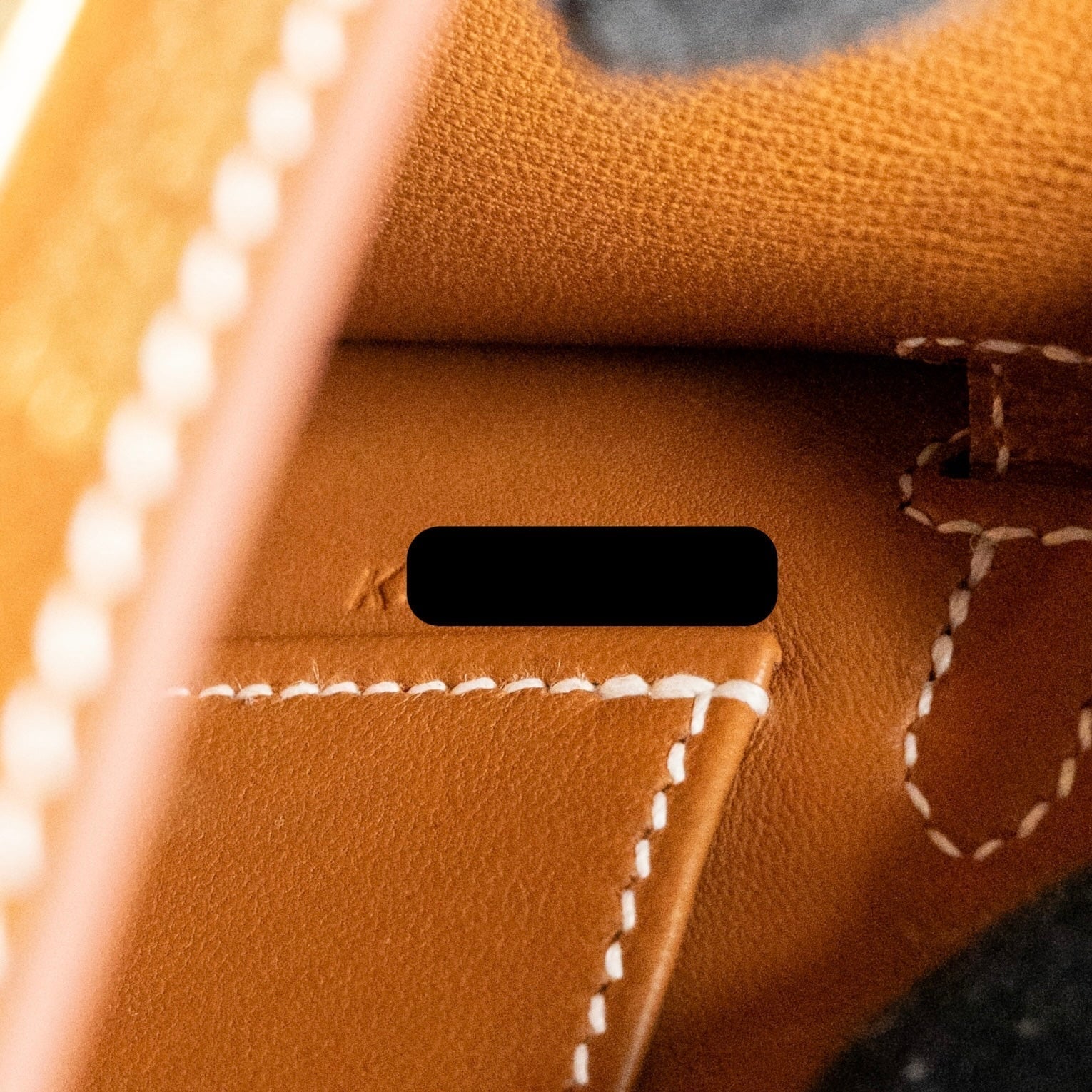 hermes-mini-kelly-ii-epsom-gold-ghw-stamp-k