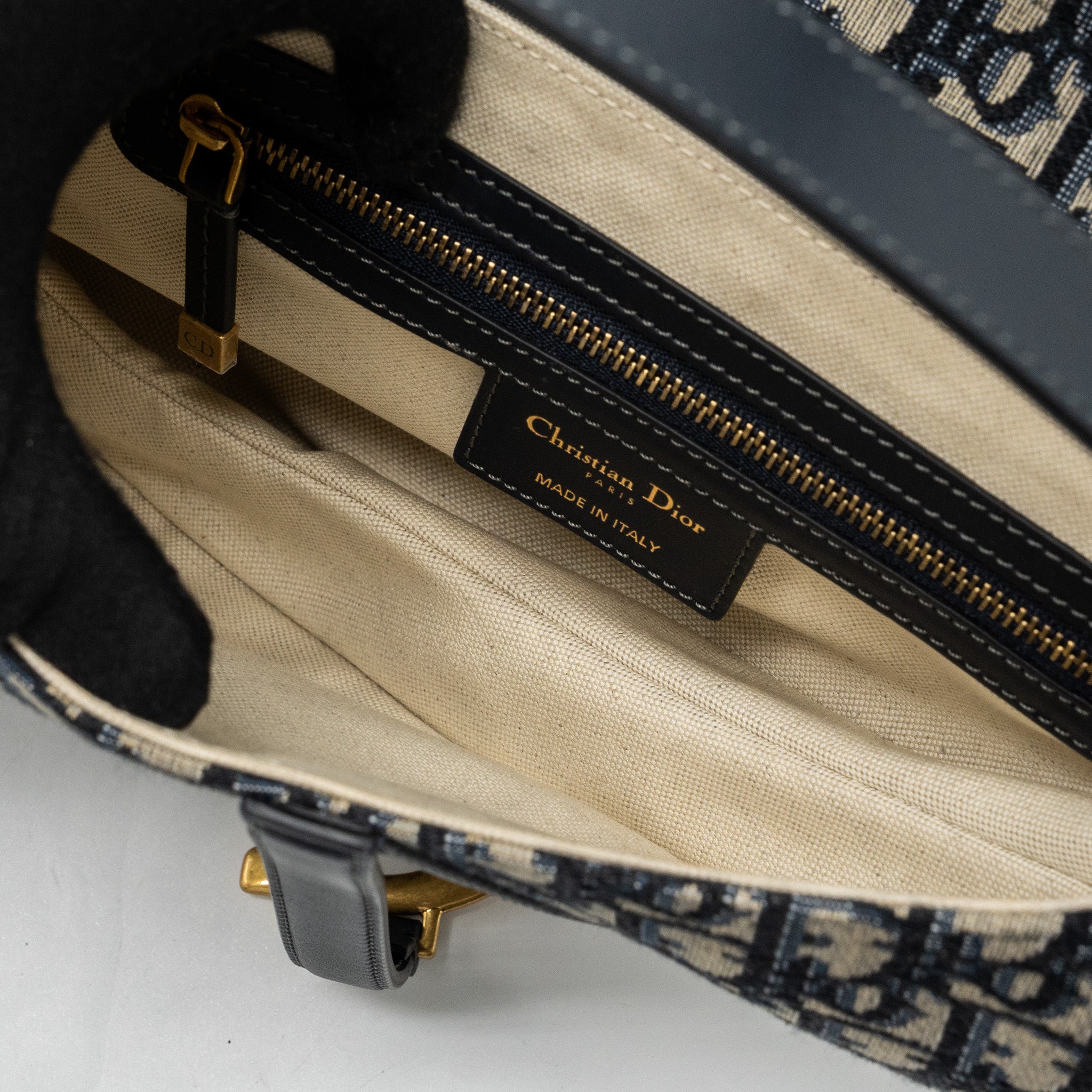 dior-medium-saddle-bag-blue-oblique-jacquard-canvas-ghw