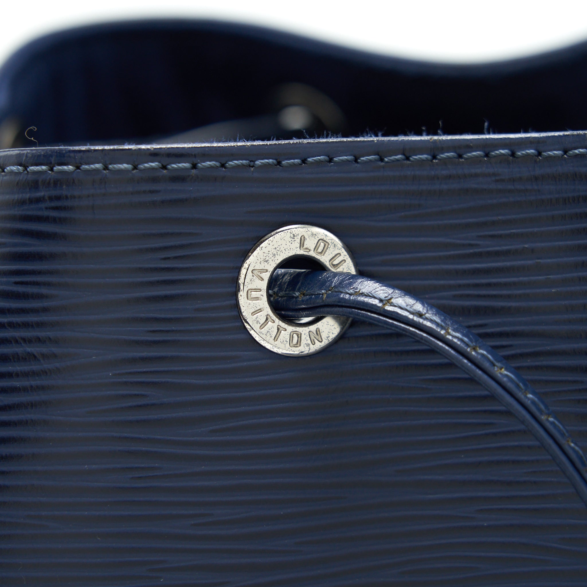 louis-vuitton-noe-bucket-bag-epi-leather-navy-shw