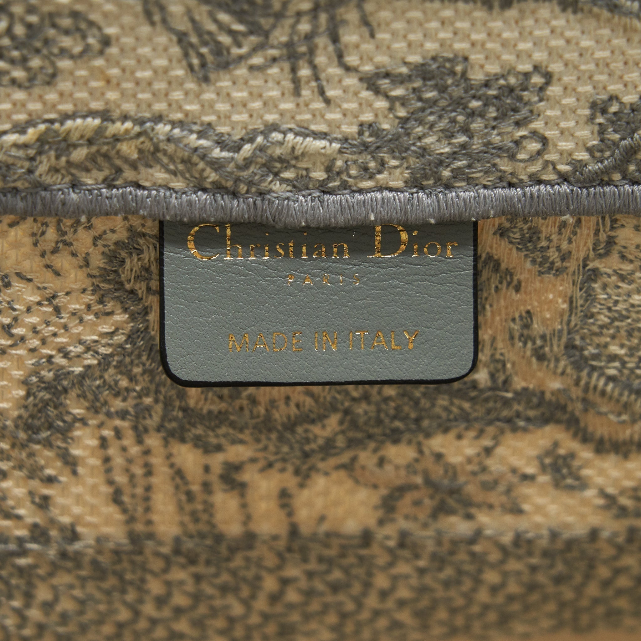 dior-small-book-tote-toile-de-jouy-embroidery-grey