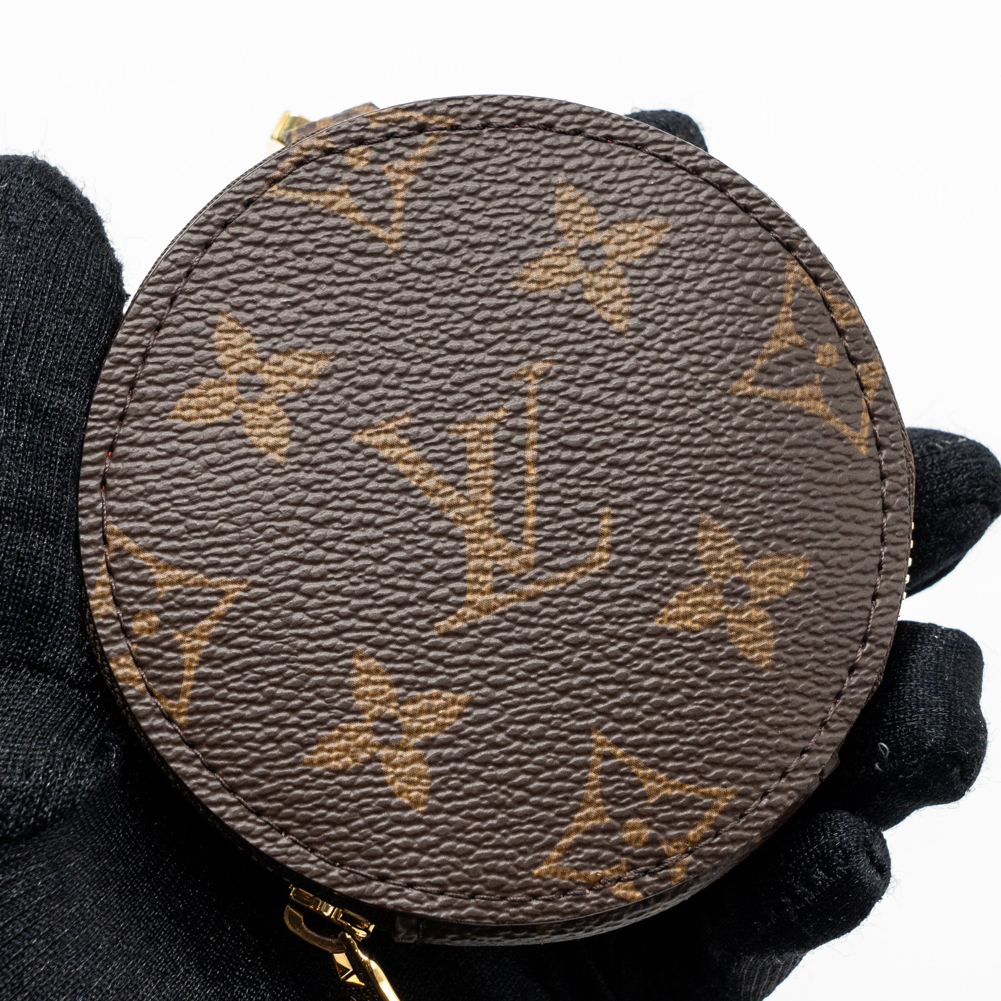 louis-vuitton-onthego-pm-monogram-canvas-monogram-reverse-canvas-ghw