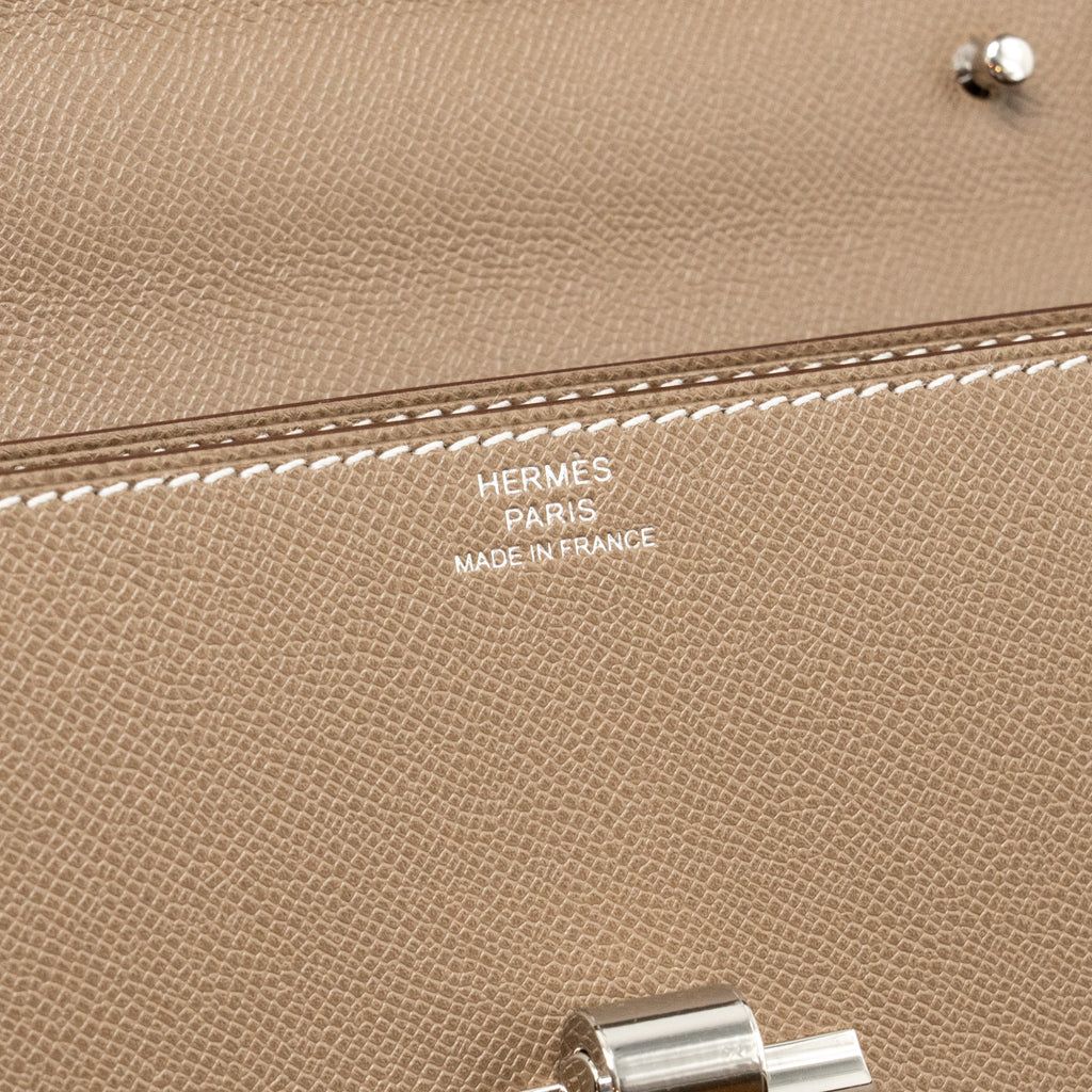 hermes-charniere-to-go-pouch-madame-etoupe-shw-stamp-k